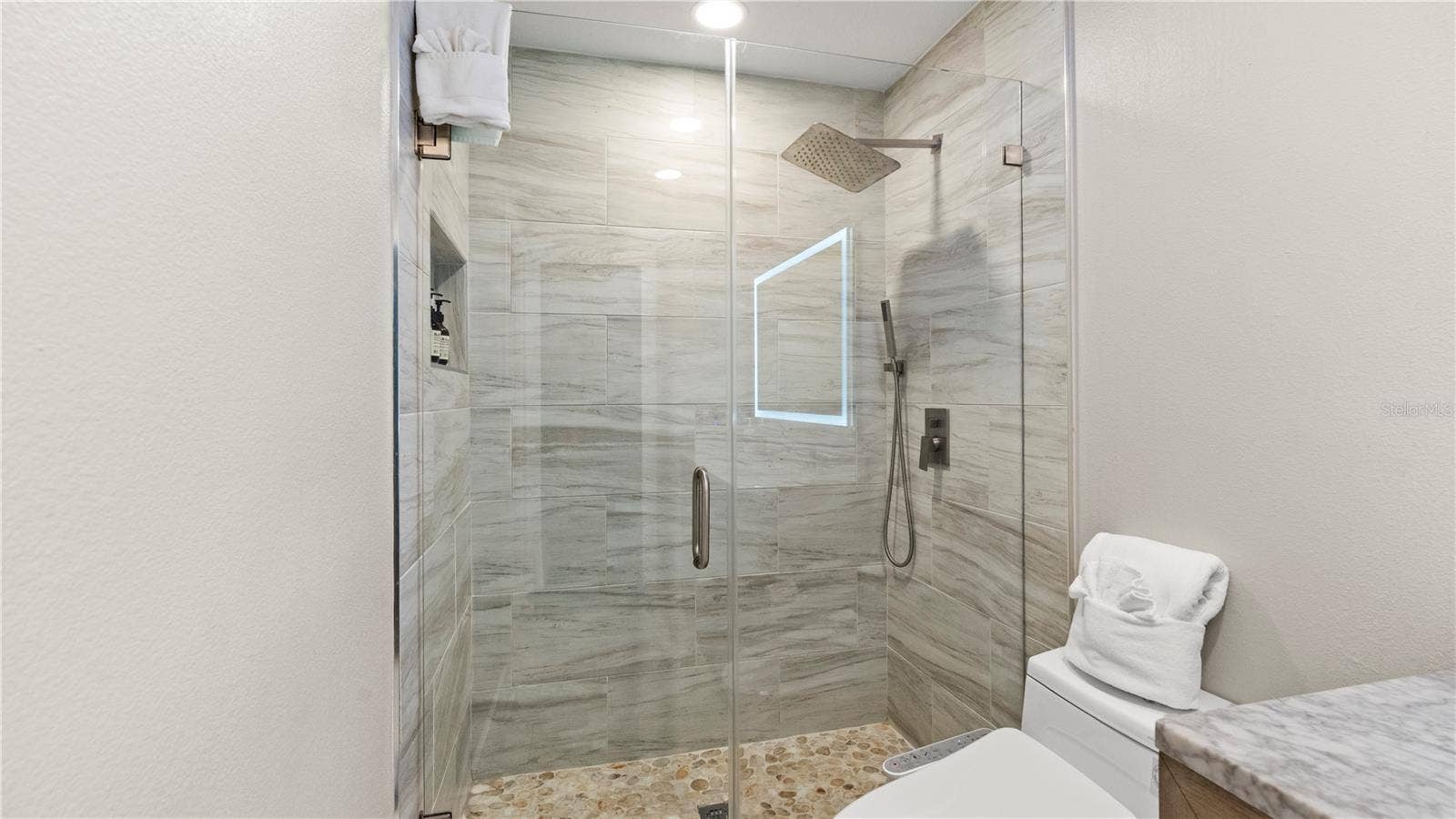 3400 OCEAN SHORE BOULEVARD, #4, Ormond Beach, FL 32176 3400 OCEAN SHORE BOULEVARD, #4, Ormond Beach, FL 32176