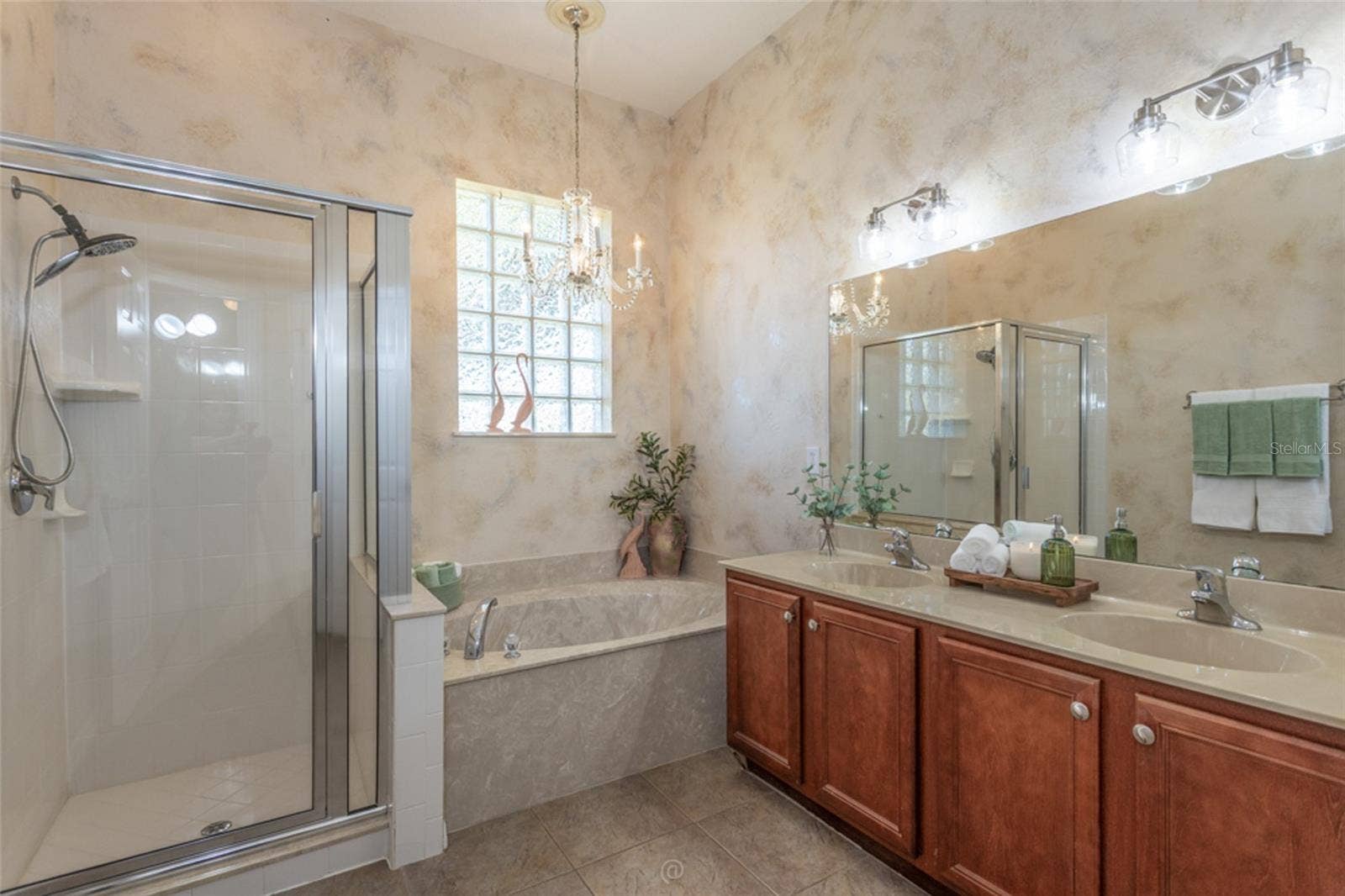 6 S LAKEWALK DRIVE, Palm Coast, FL 32137 6 S LAKEWALK DRIVE, Palm Coast, FL 32137
