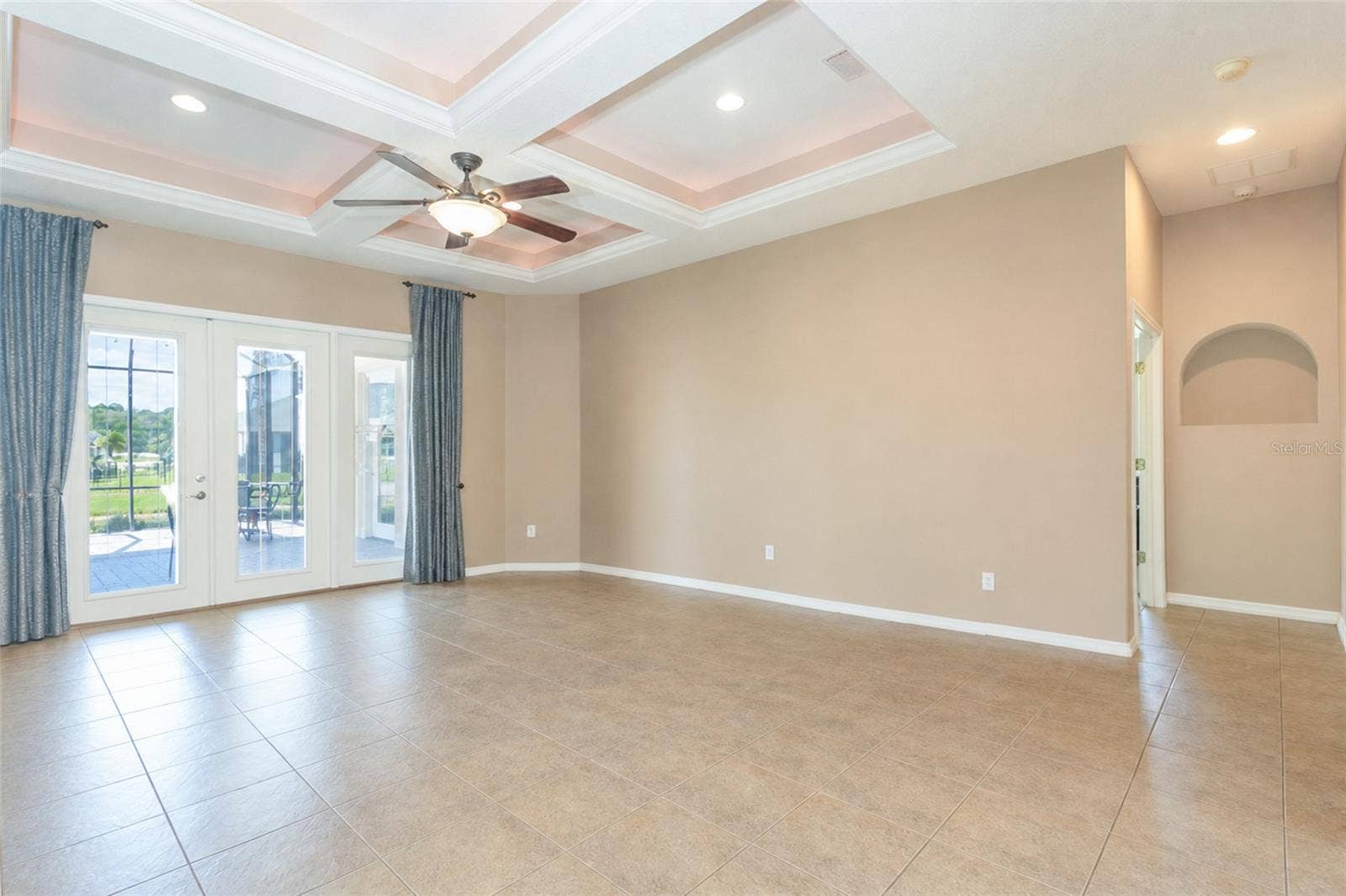 6 S LAKEWALK DRIVE, Palm Coast, FL 32137 6 S LAKEWALK DRIVE, Palm Coast, FL 32137