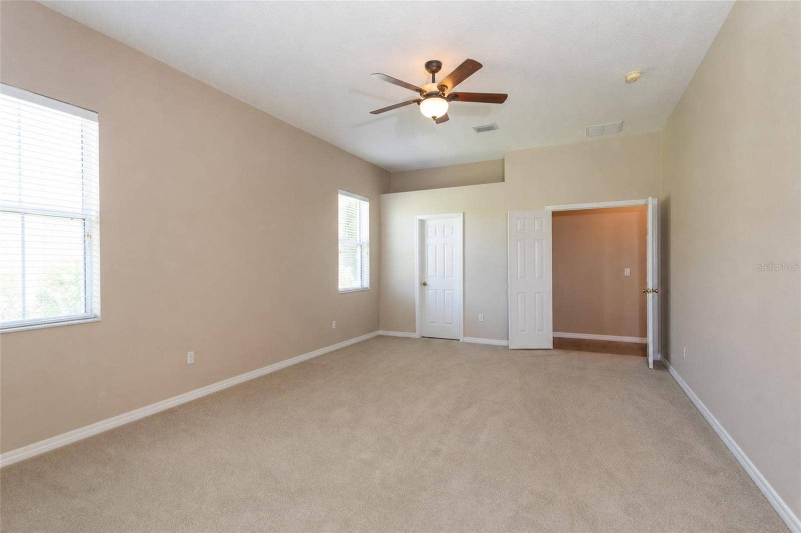 6 S LAKEWALK DRIVE, Palm Coast, FL 32137 6 S LAKEWALK DRIVE, Palm Coast, FL 32137