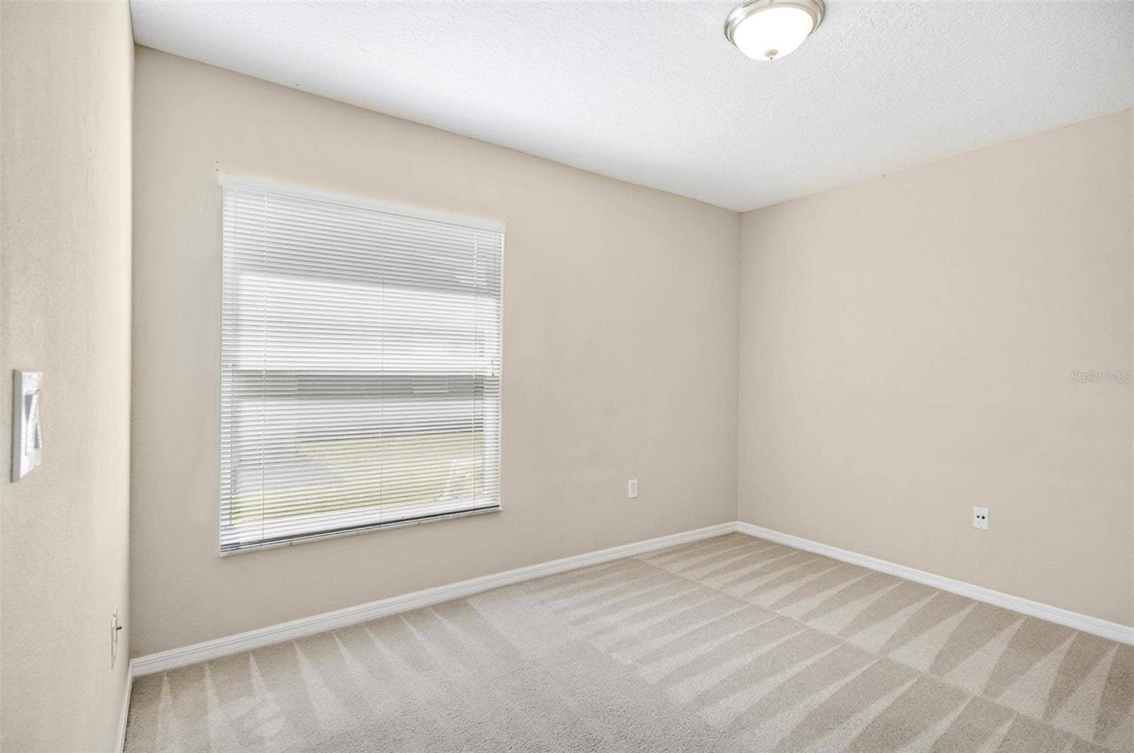 1 ETHAN PL, Palm Coast, FL 32164