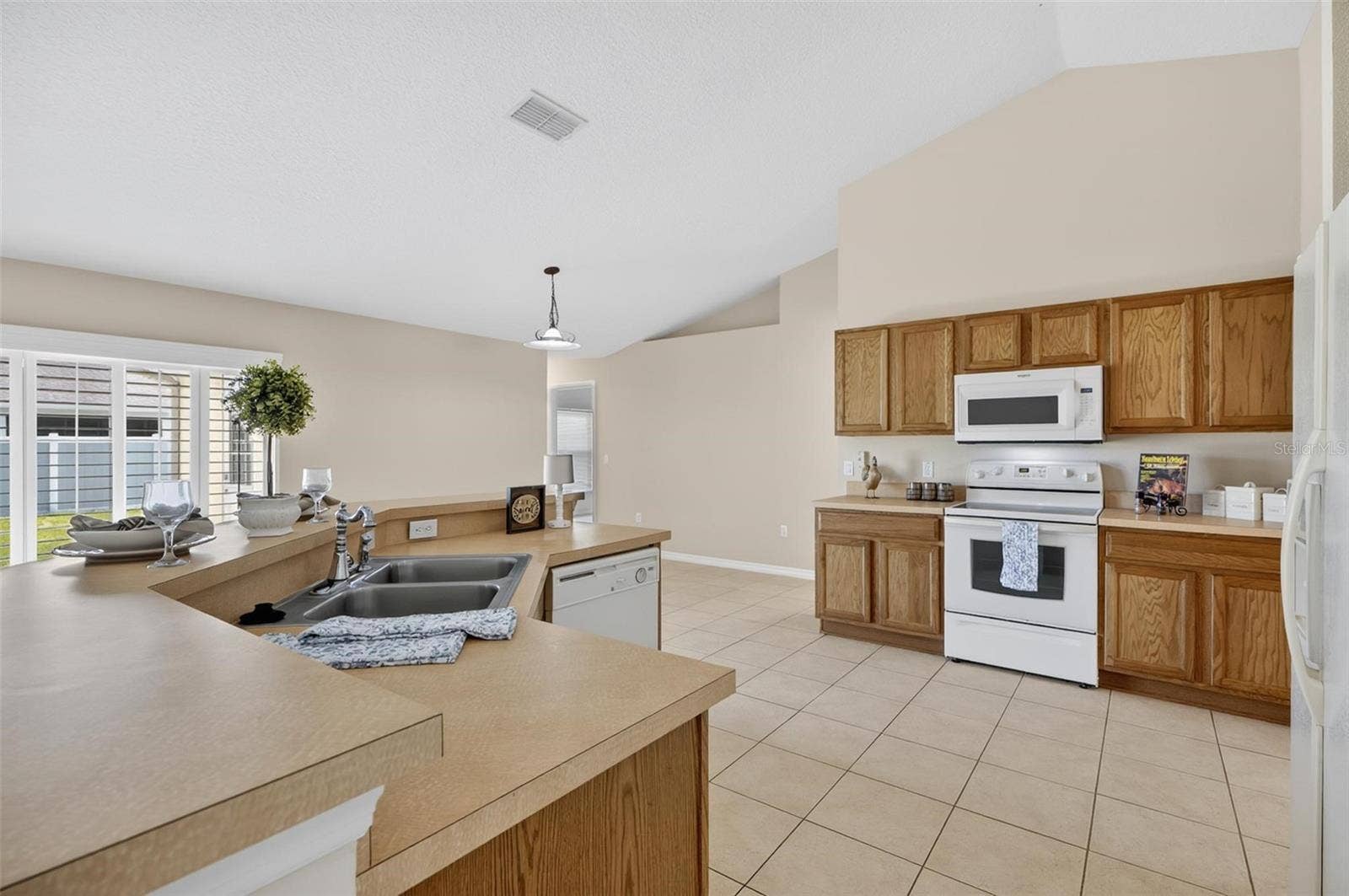 1 ETHAN PL, Palm Coast, FL 32164