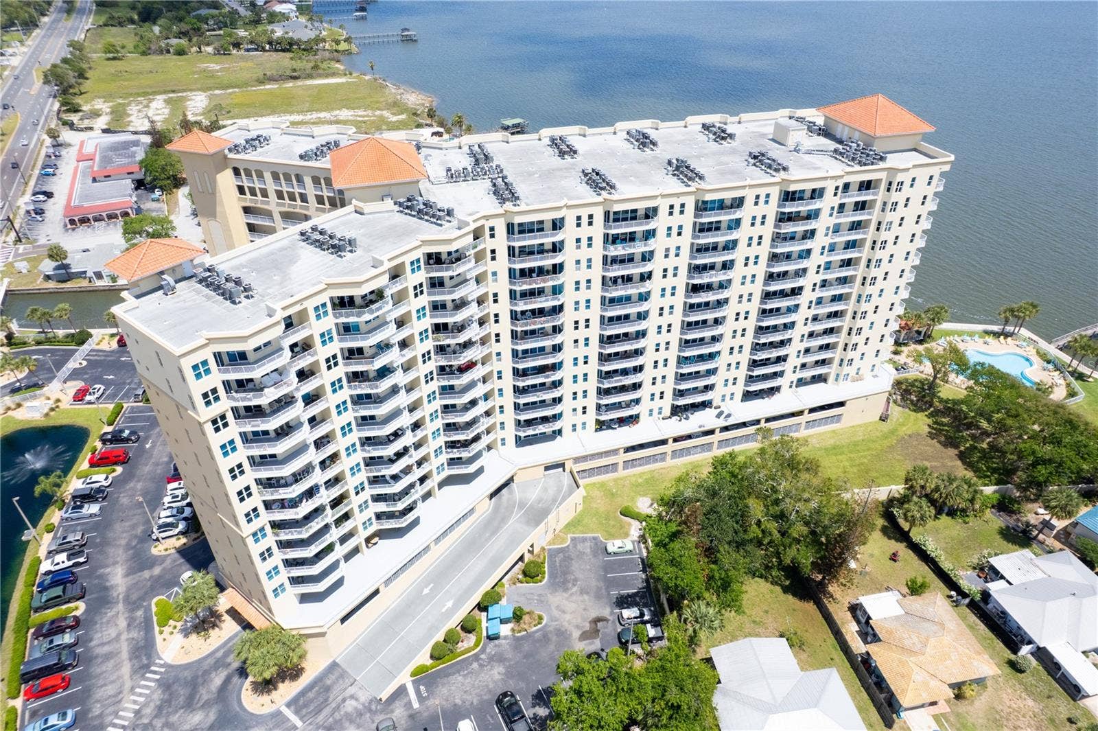 2801 S RIDGEWOOD AVENUE, #502, South Daytona, FL 32119