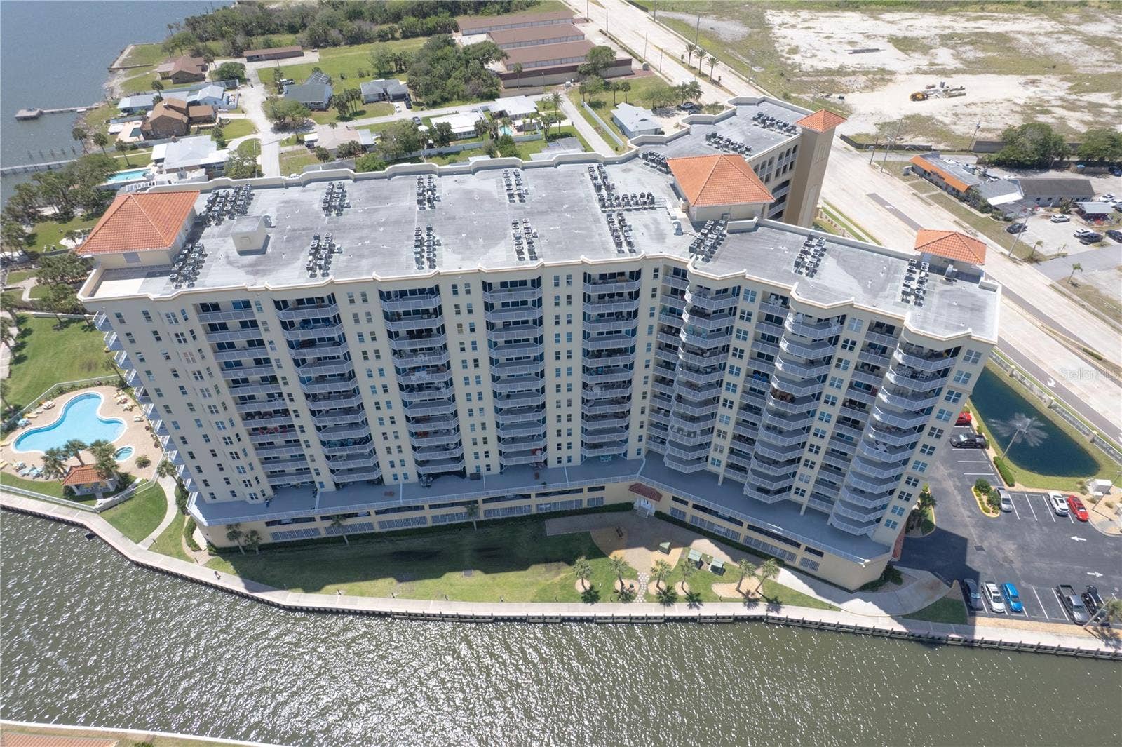 2801 S RIDGEWOOD AVENUE, #502, South Daytona, FL 32119
