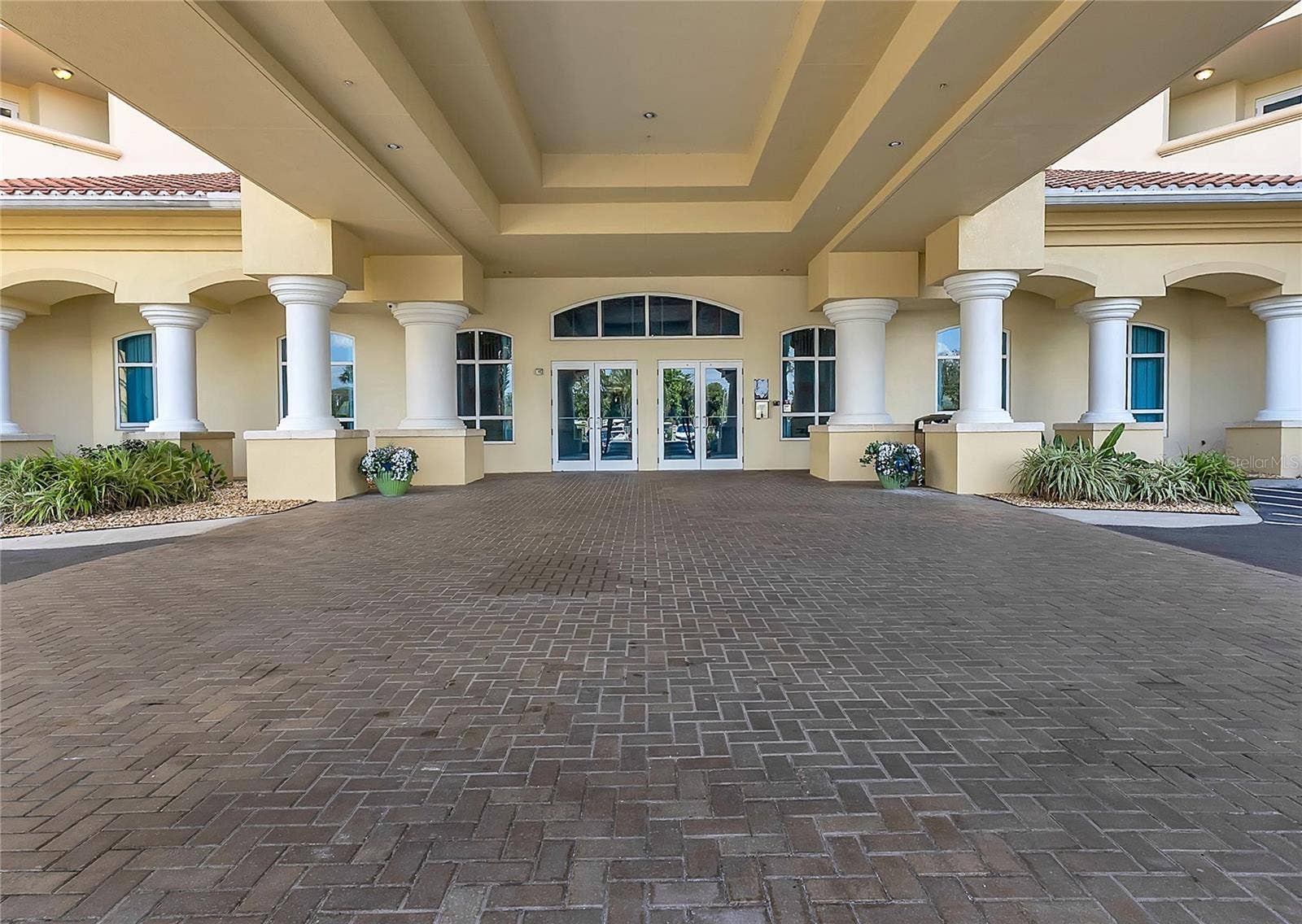 2801 S RIDGEWOOD AVENUE, #502, South Daytona, FL 32119