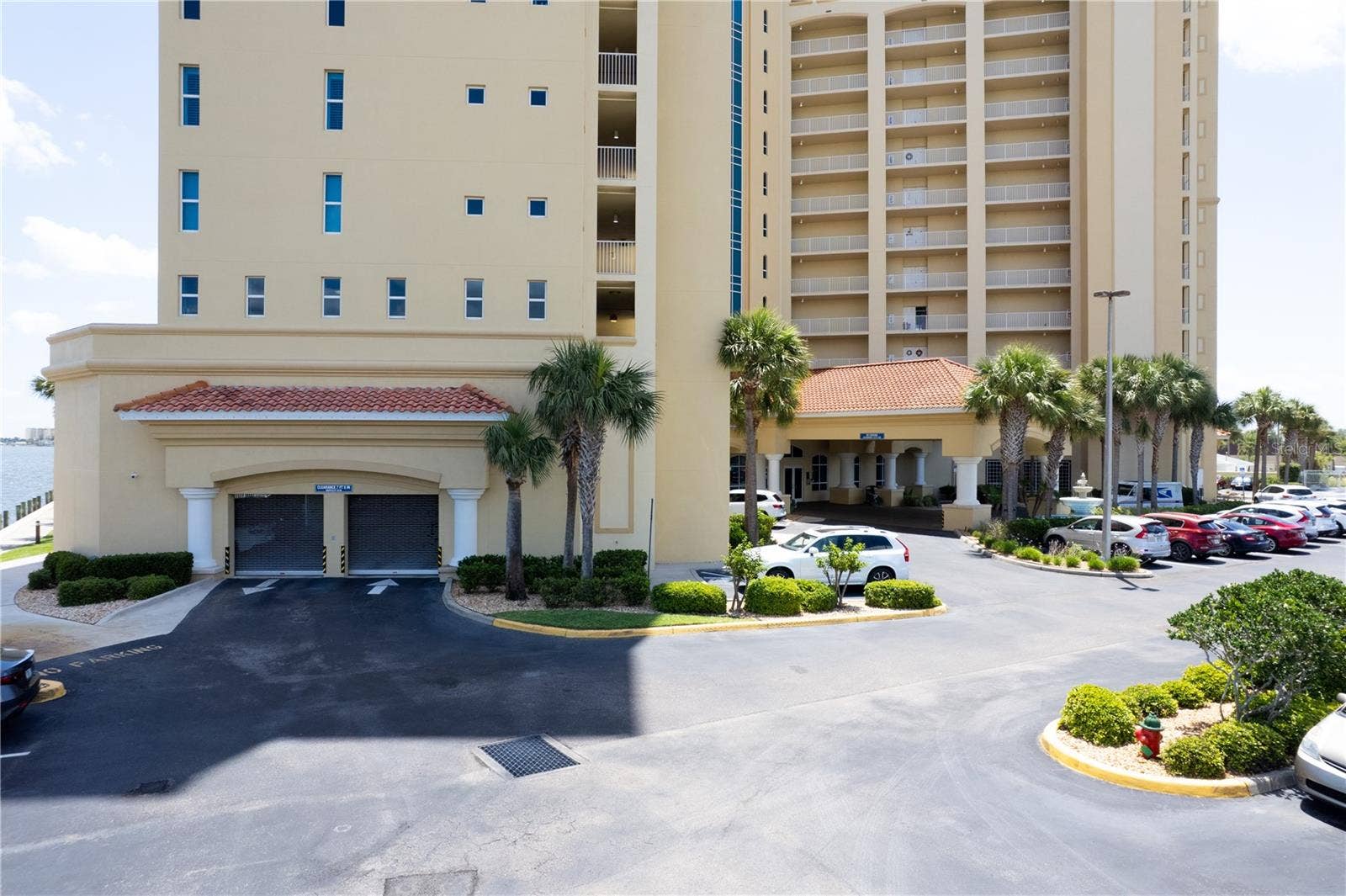 2801 S RIDGEWOOD AVENUE, #502, South Daytona, FL 32119
