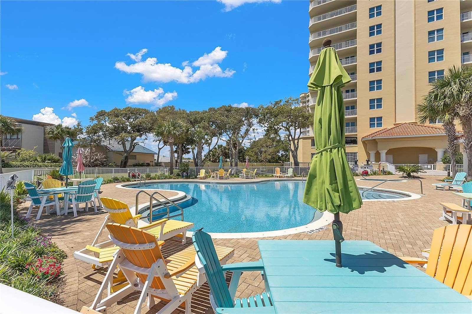 2801 S RIDGEWOOD AVENUE, #502, South Daytona, FL 32119