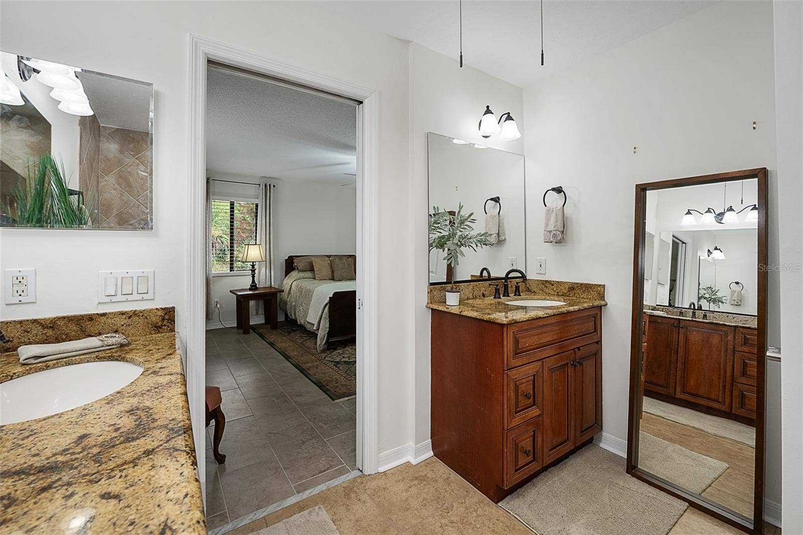1 CROOKED BRIDGE WAY, Ormond Beach, FL 32174 Owner's Bath