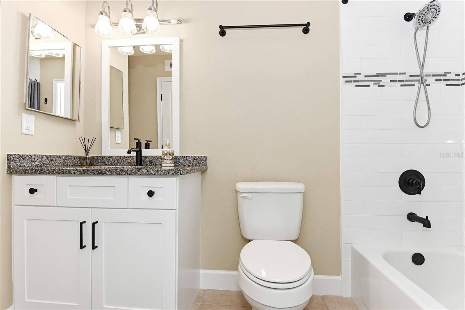 1600 BIG TREE ROAD, #G3, South Daytona, FL 32119 1600 BIG TREE ROAD, #G3, South Daytona, FL 32119