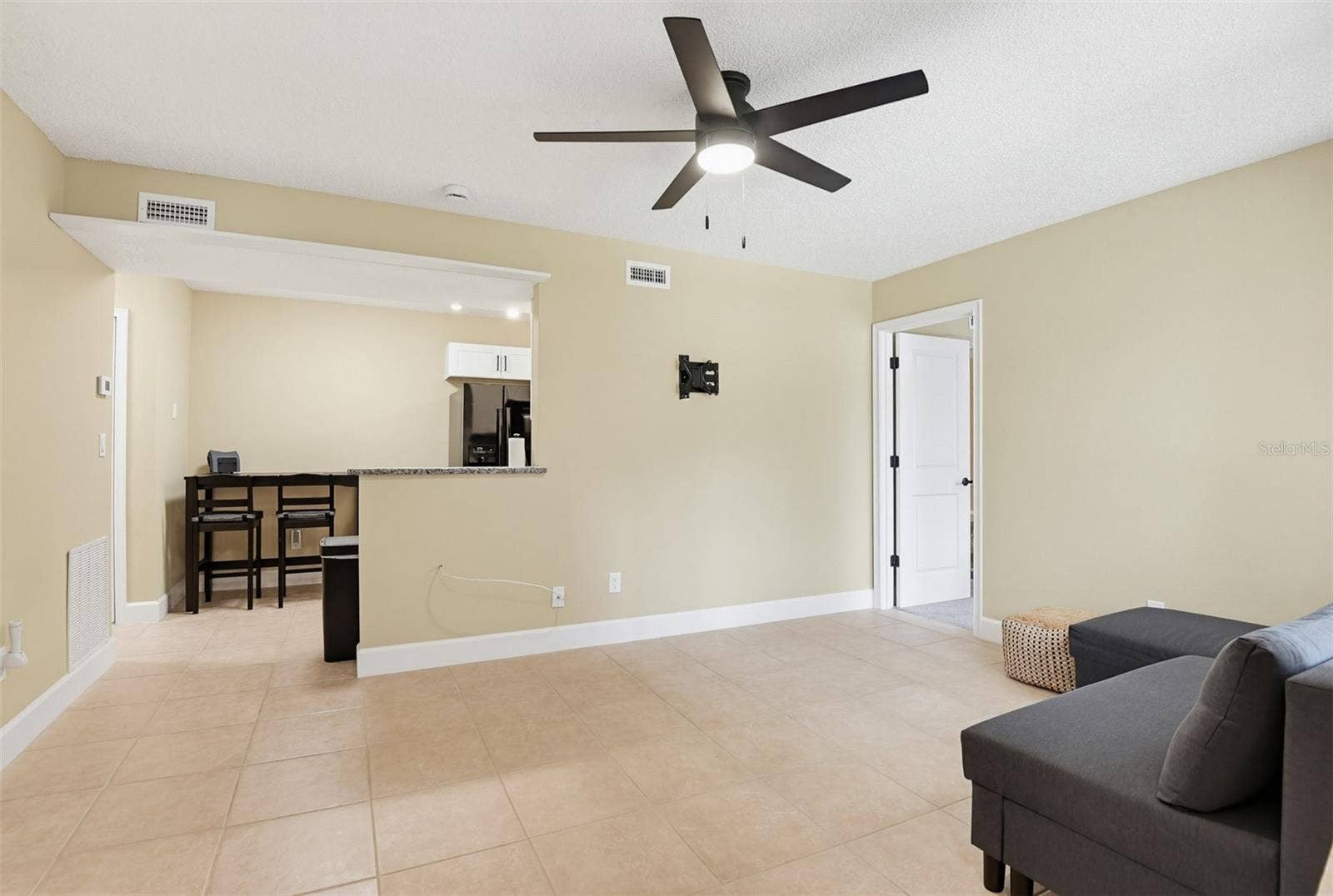 1600 BIG TREE ROAD, #G3, South Daytona, FL 32119 1600 BIG TREE ROAD, #G3, South Daytona, FL 32119