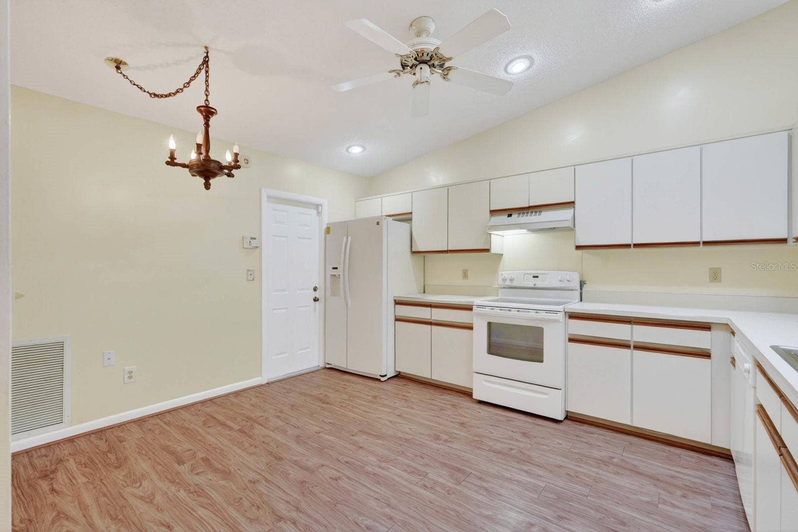 12 LAKE FOREST CIRCLE N, Palm Coast, FL 32137 12 LAKE FOREST CIRCLE N, Palm Coast, FL 32137
