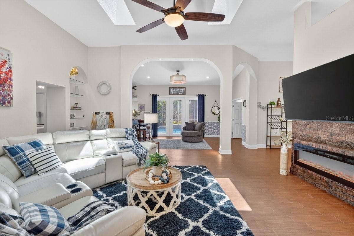 941 GEORGE HECKER DRIVE, South Daytona, FL 32119 941 GEORGE HECKER DRIVE, South Daytona, FL 32119