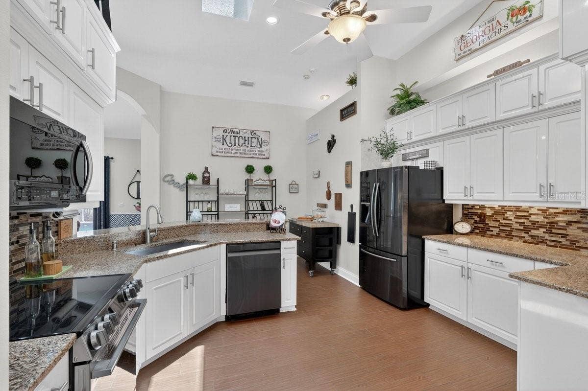 941 GEORGE HECKER DRIVE, South Daytona, FL 32119 941 GEORGE HECKER DRIVE, South Daytona, FL 32119