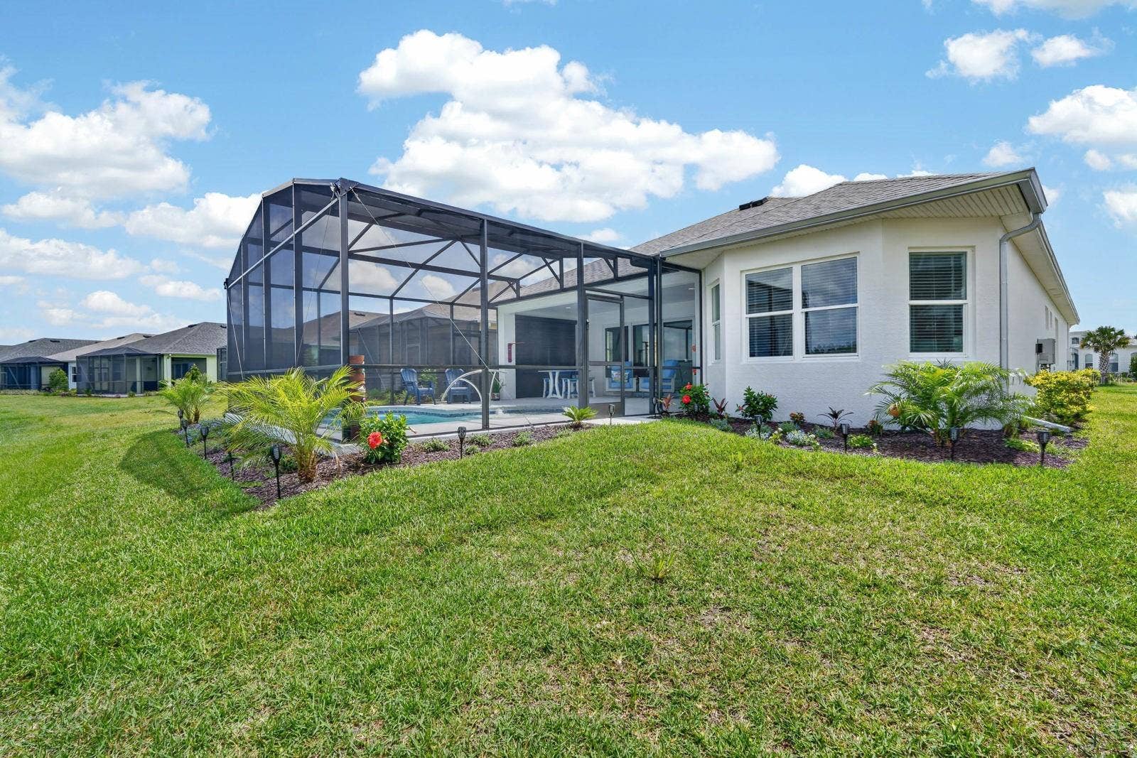 768 MARGARITAVILLE AVENUE, Daytona Beach, FL 32124