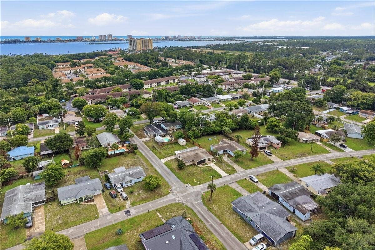 2605 YALE ROAD, South Daytona, FL 32119 2605 YALE ROAD, South Daytona, FL 32119