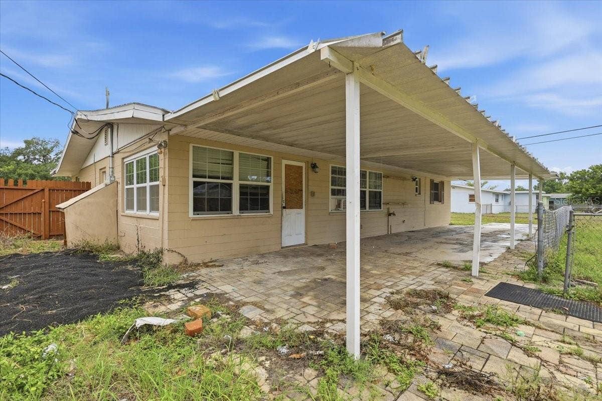 2605 YALE ROAD, South Daytona, FL 32119 2605 YALE ROAD, South Daytona, FL 32119