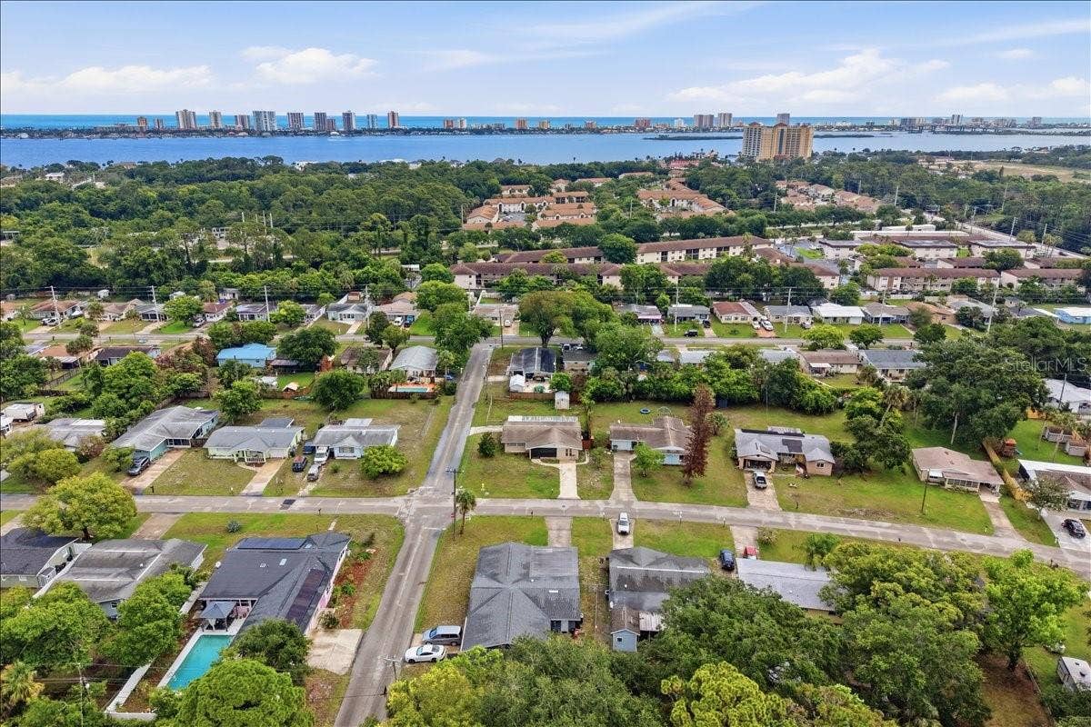 2605 YALE ROAD, South Daytona, FL 32119 2605 YALE ROAD, South Daytona, FL 32119