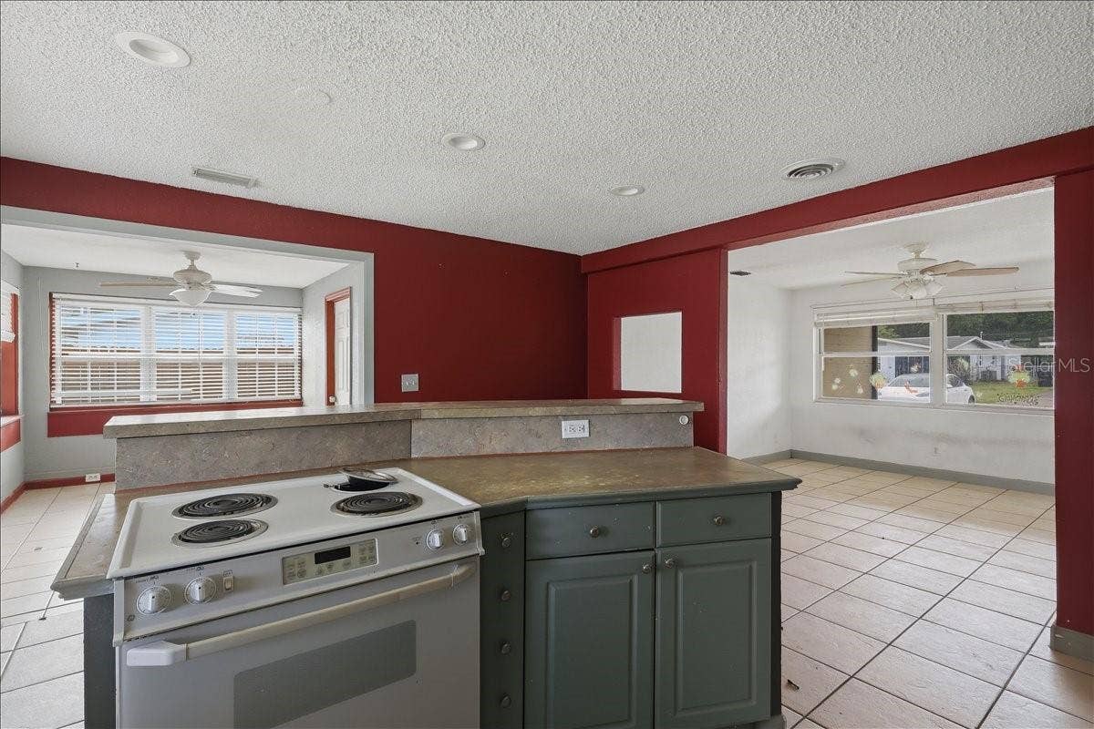 2605 YALE ROAD, South Daytona, FL 32119 2605 YALE ROAD, South Daytona, FL 32119