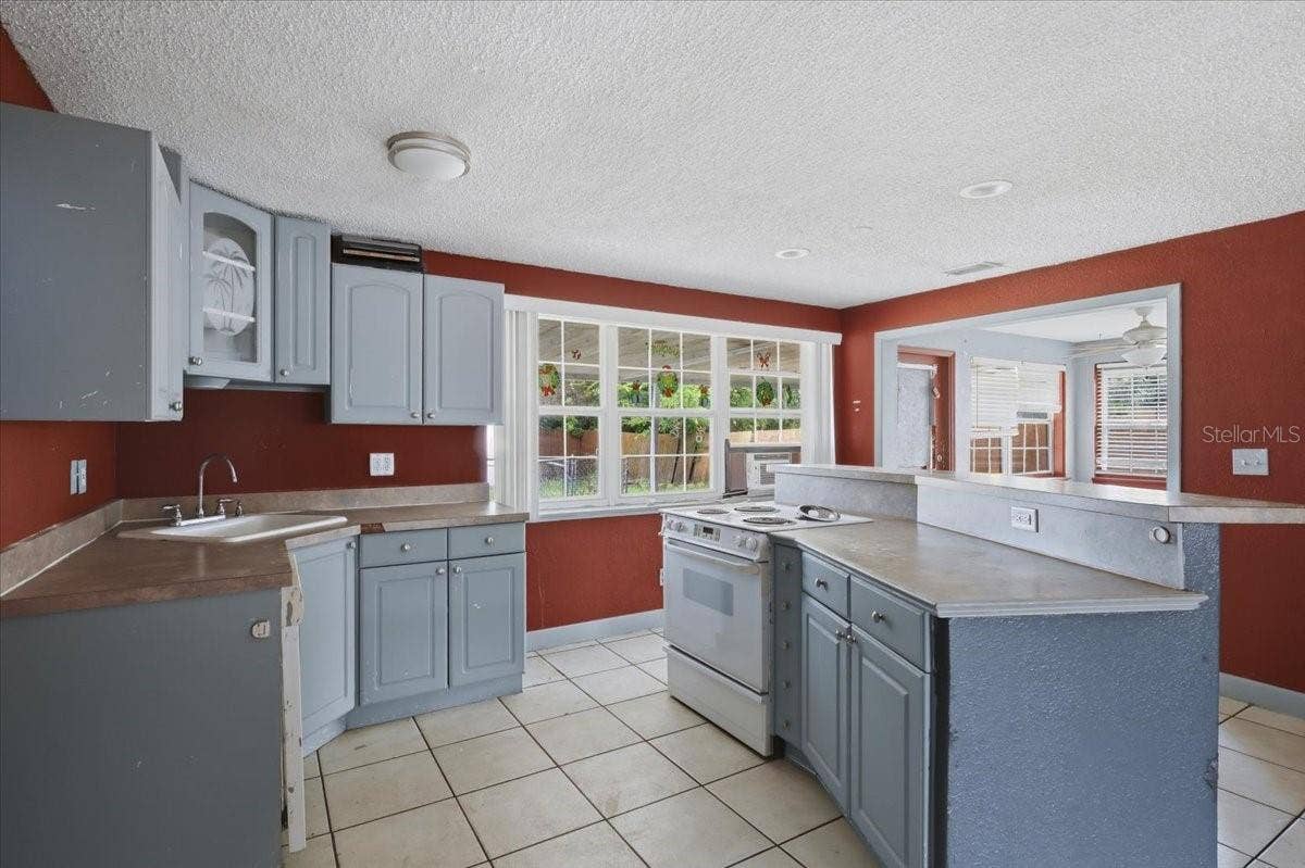 2605 YALE ROAD, South Daytona, FL 32119 2605 YALE ROAD, South Daytona, FL 32119