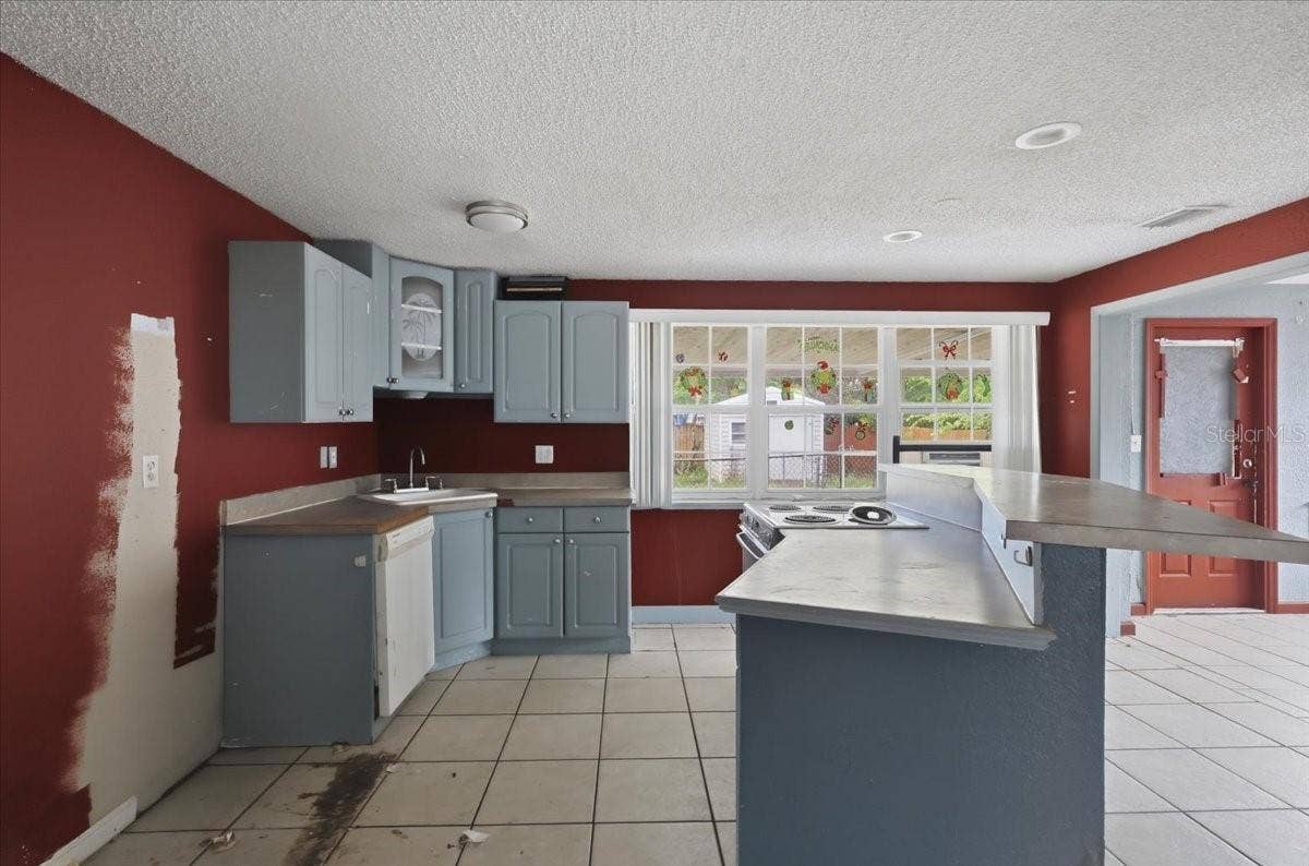 2605 YALE ROAD, South Daytona, FL 32119 2605 YALE ROAD, South Daytona, FL 32119