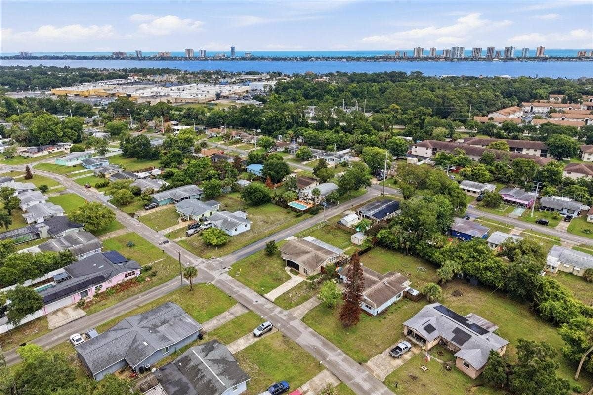 2605 YALE ROAD, South Daytona, FL 32119 2605 YALE ROAD, South Daytona, FL 32119