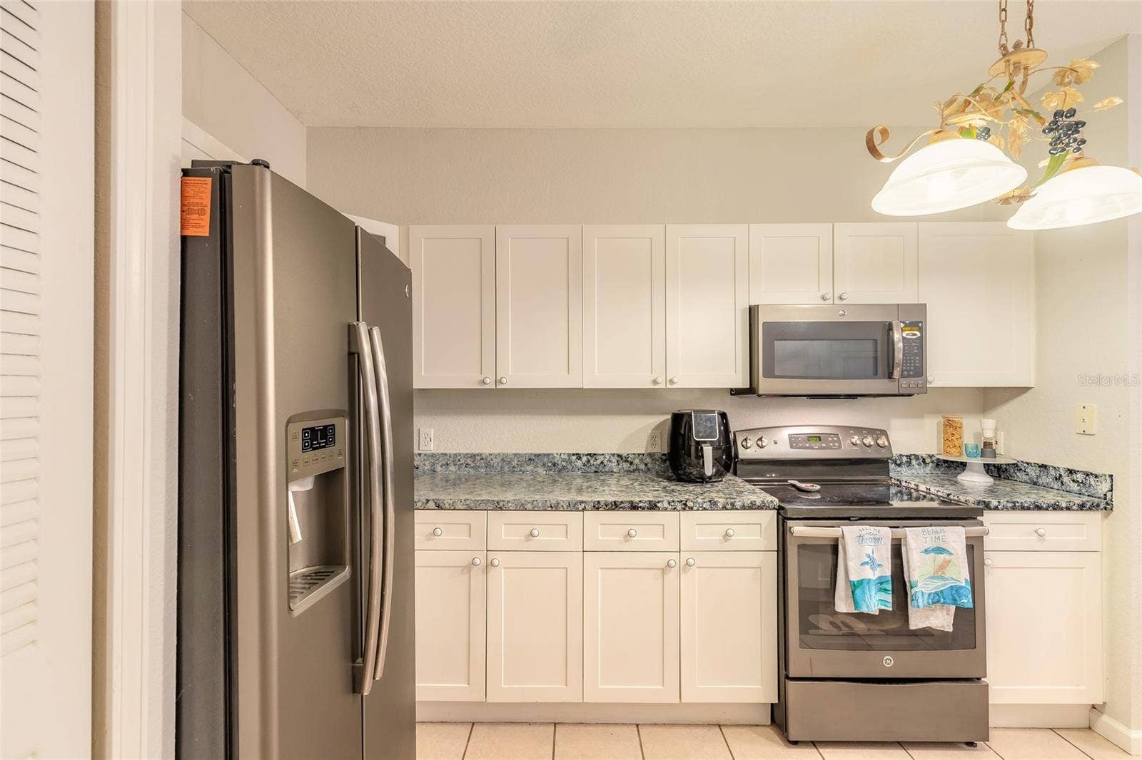 830 AIRPORT ROAD, #105, Port Orange, FL 32128 Good size upgraded kitchen
