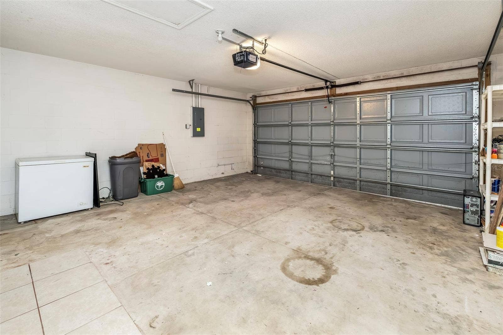 16 SLUMBER PATH, Palm Coast, FL 32164 garage