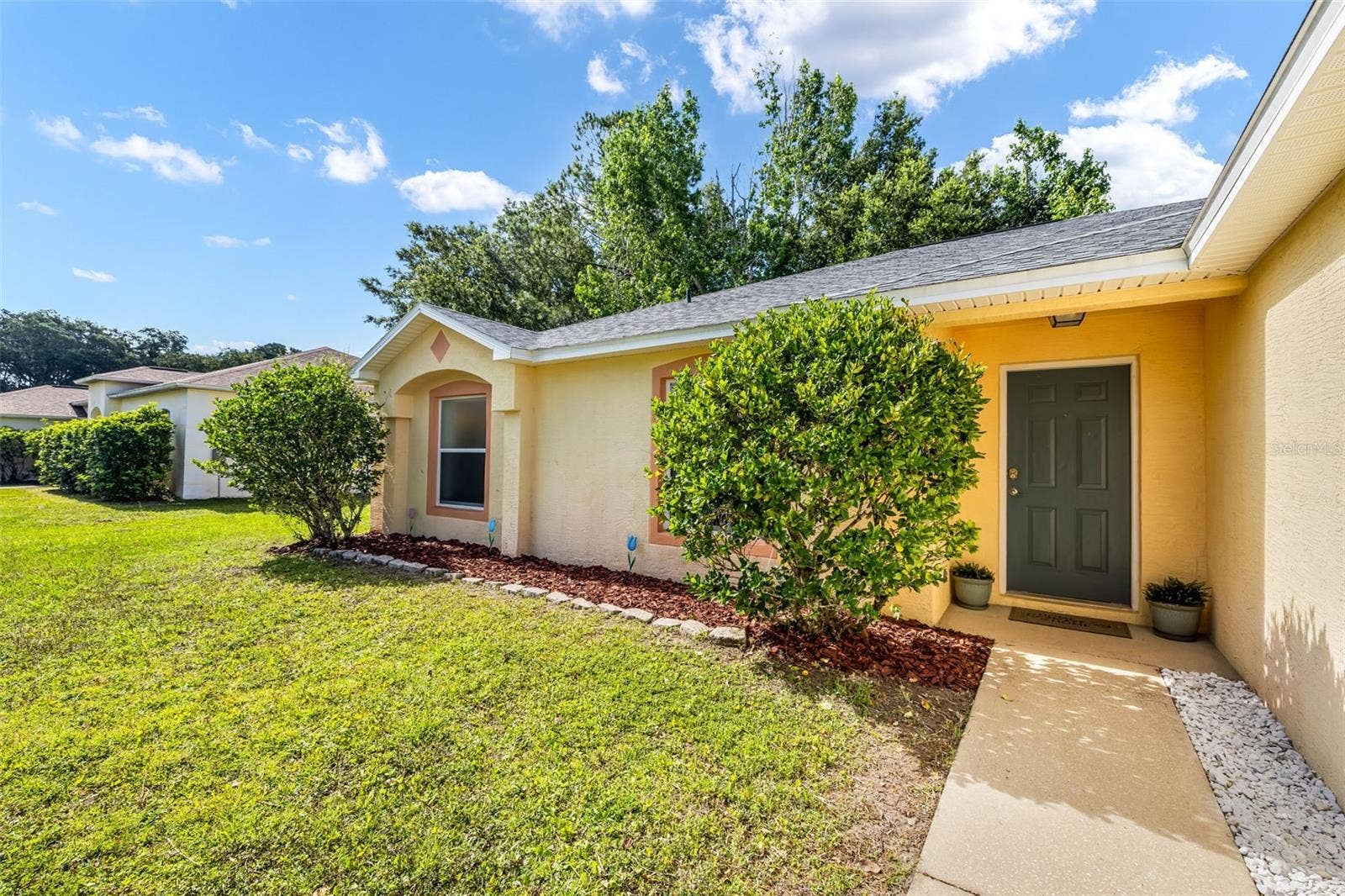 16 SLUMBER PATH, Palm Coast, FL 32164 Front close
