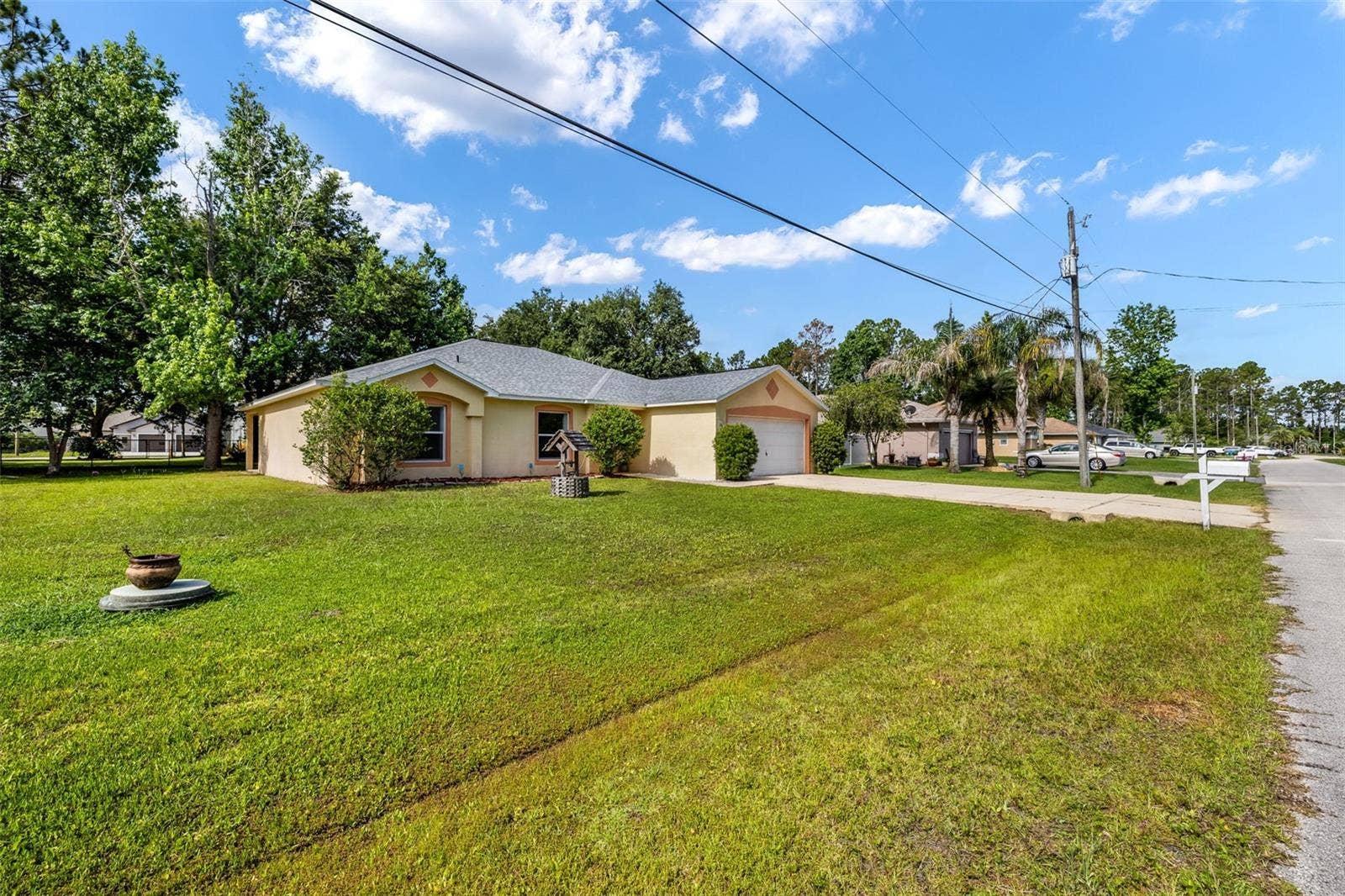 16 SLUMBER PATH, Palm Coast, FL 32164 Front side