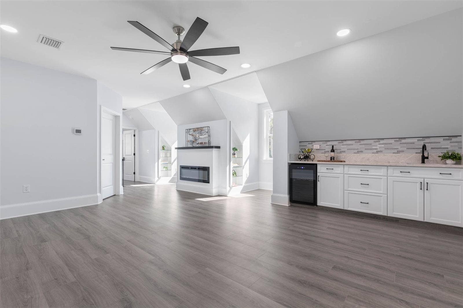 117 HERNANDEZ AVENUE, Palm Coast, FL 32137 117 HERNANDEZ AVENUE, Palm Coast, FL 32137