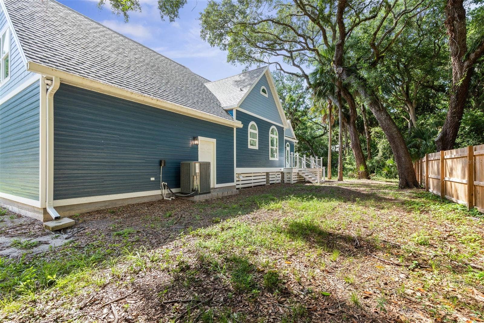 117 HERNANDEZ AVENUE, Palm Coast, FL 32137 117 HERNANDEZ AVENUE, Palm Coast, FL 32137
