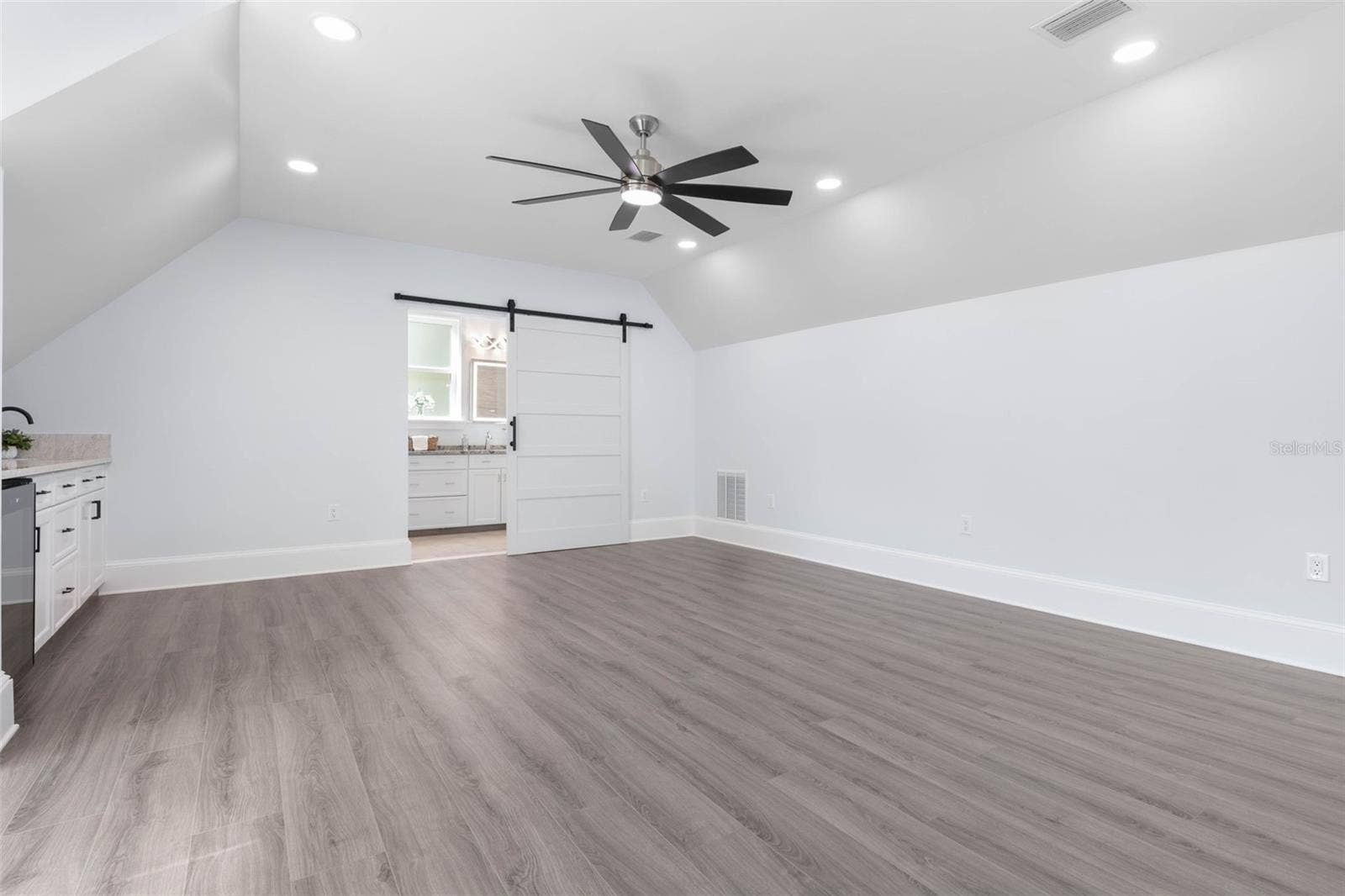 117 HERNANDEZ AVENUE, Palm Coast, FL 32137 117 HERNANDEZ AVENUE, Palm Coast, FL 32137