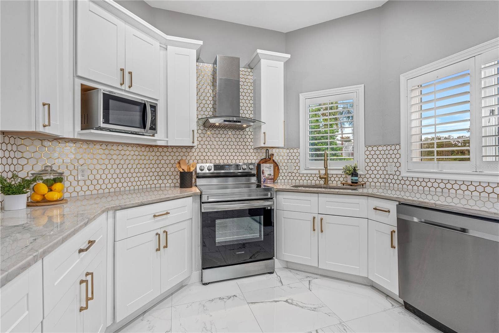 57 BAY POINTE DRIVE, Ormond Beach, FL 32174 57 BAY POINTE DRIVE, Ormond Beach, FL 32174