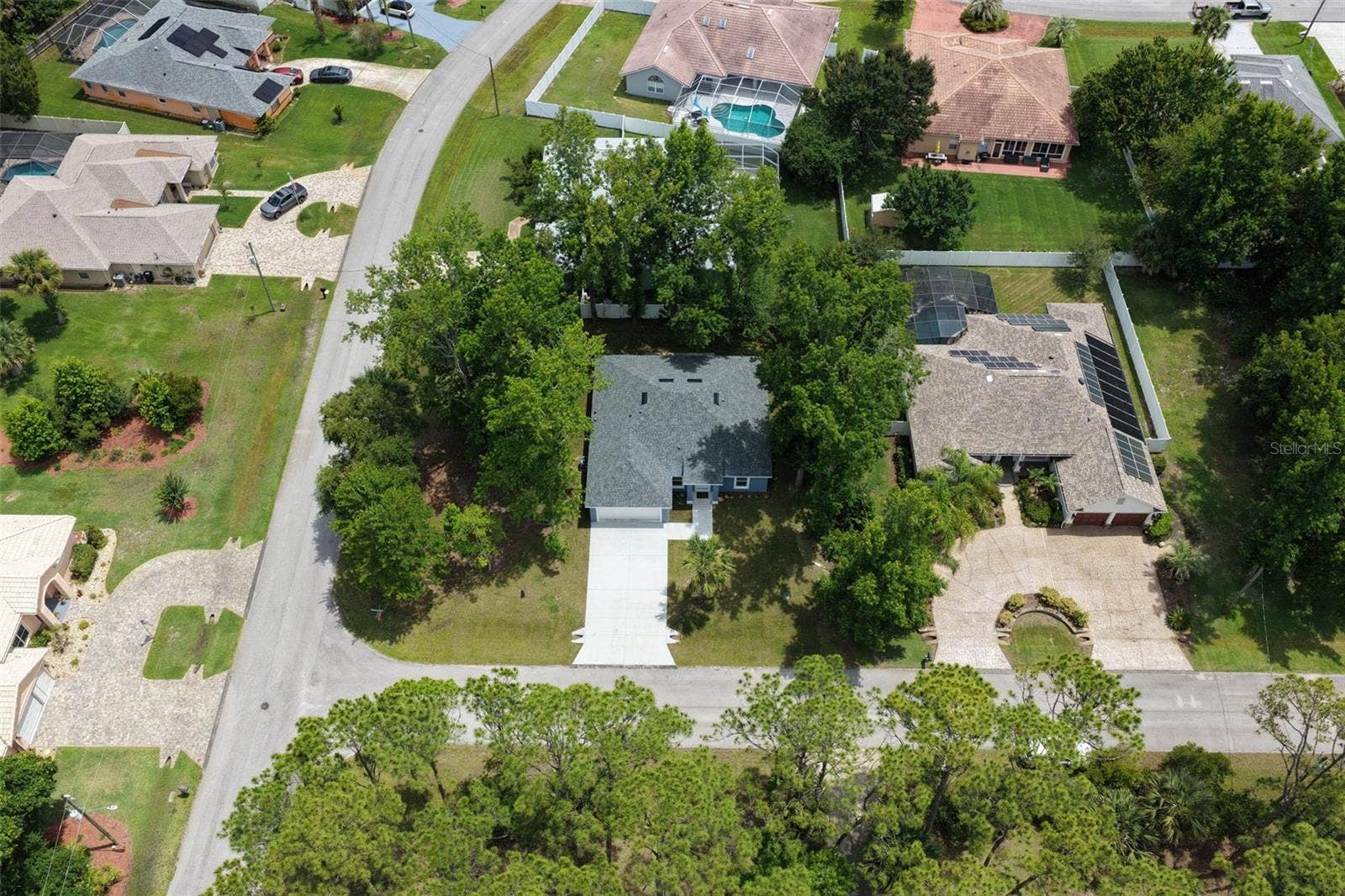 28 WOODSTON LANE, Palm Coast, FL 32164 28 WOODSTON LANE, Palm Coast, FL 32164