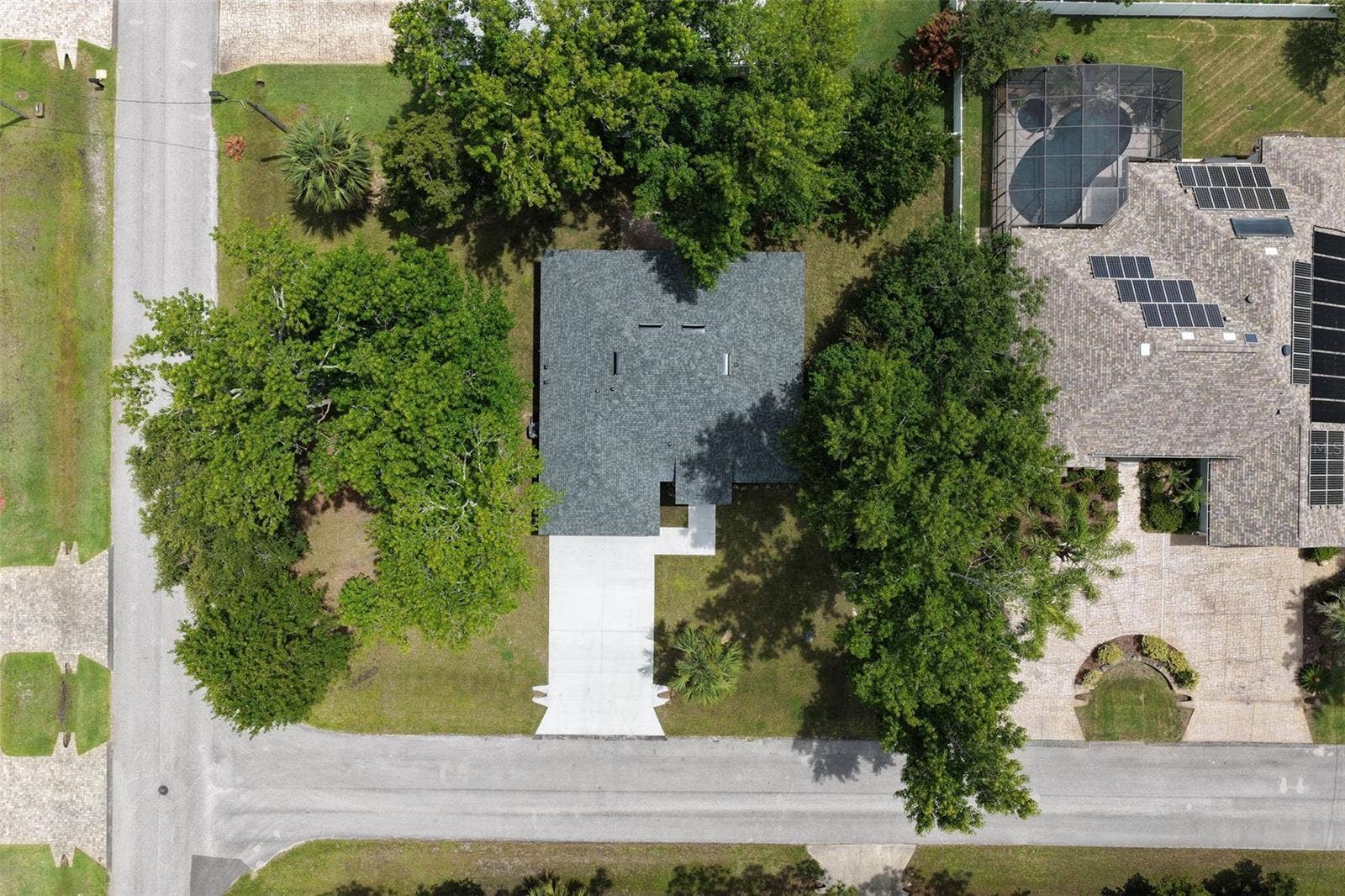 28 WOODSTON LANE, Palm Coast, FL 32164 28 WOODSTON LANE, Palm Coast, FL 32164
