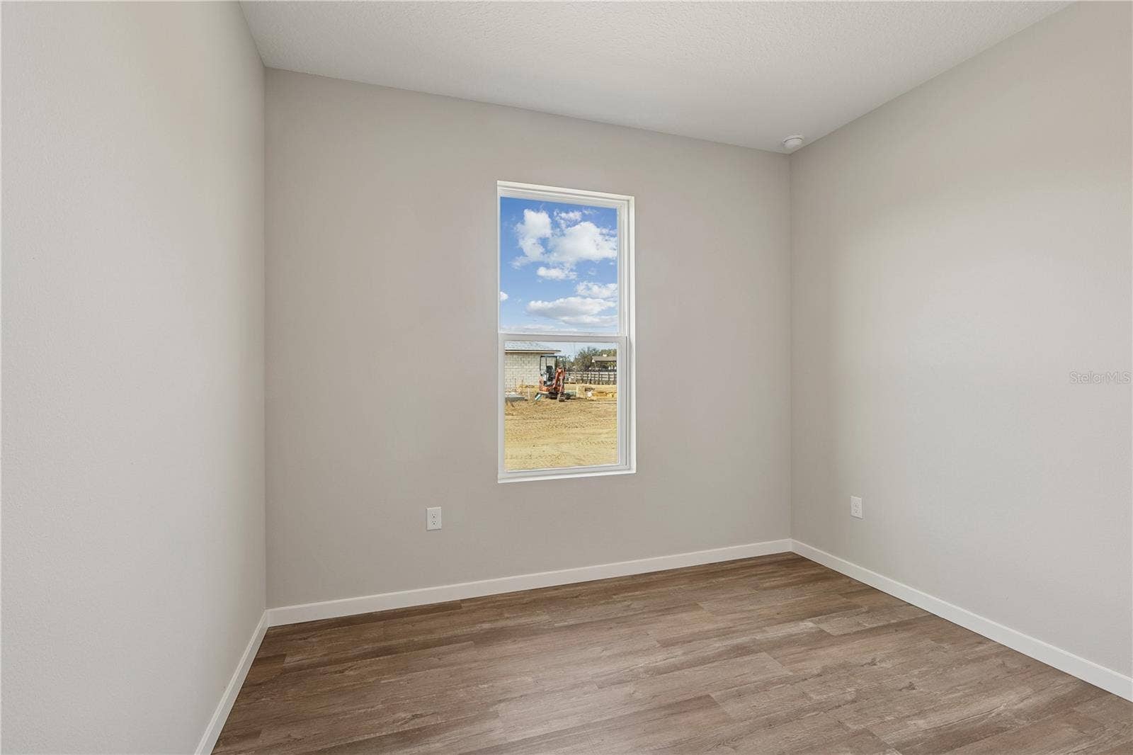 Photos are of same model with similiar finishes