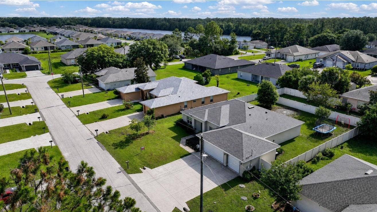 5 LYNTON PLACE, Palm Coast, FL 32137