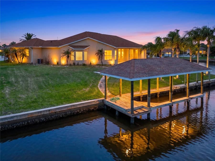 Property photo for 20 CEDARVIEW COURT, Palm Coast, FL
