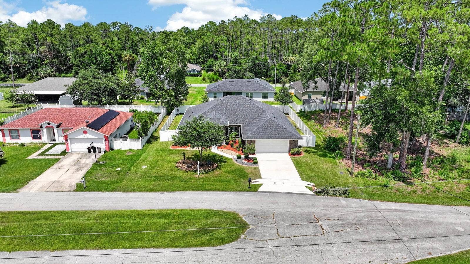 24 LINCOLN LANE, Palm Coast, FL 32137 24 LINCOLN LANE, Palm Coast, FL 32137