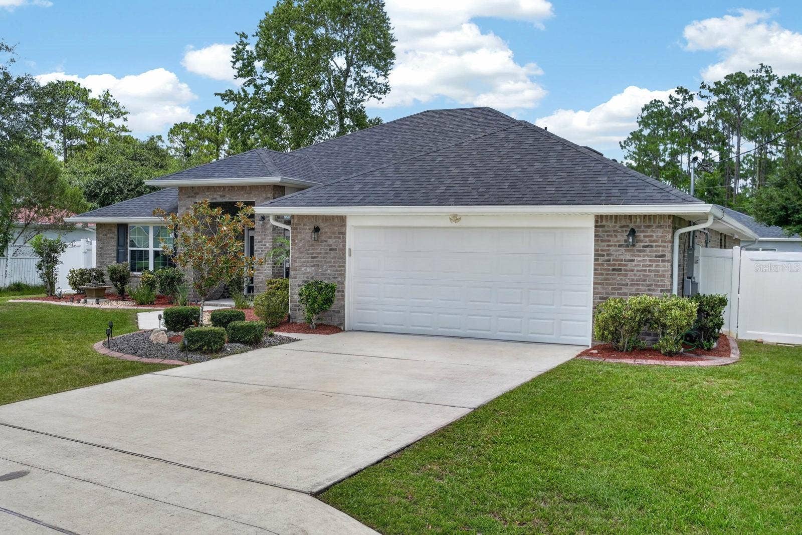 24 LINCOLN LANE, Palm Coast, FL 32137 24 LINCOLN LANE, Palm Coast, FL 32137