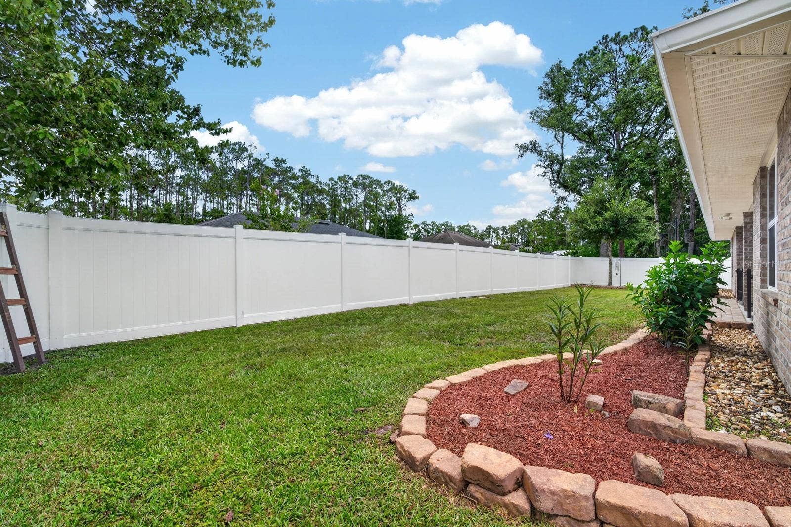24 LINCOLN LANE, Palm Coast, FL 32137 24 LINCOLN LANE, Palm Coast, FL 32137