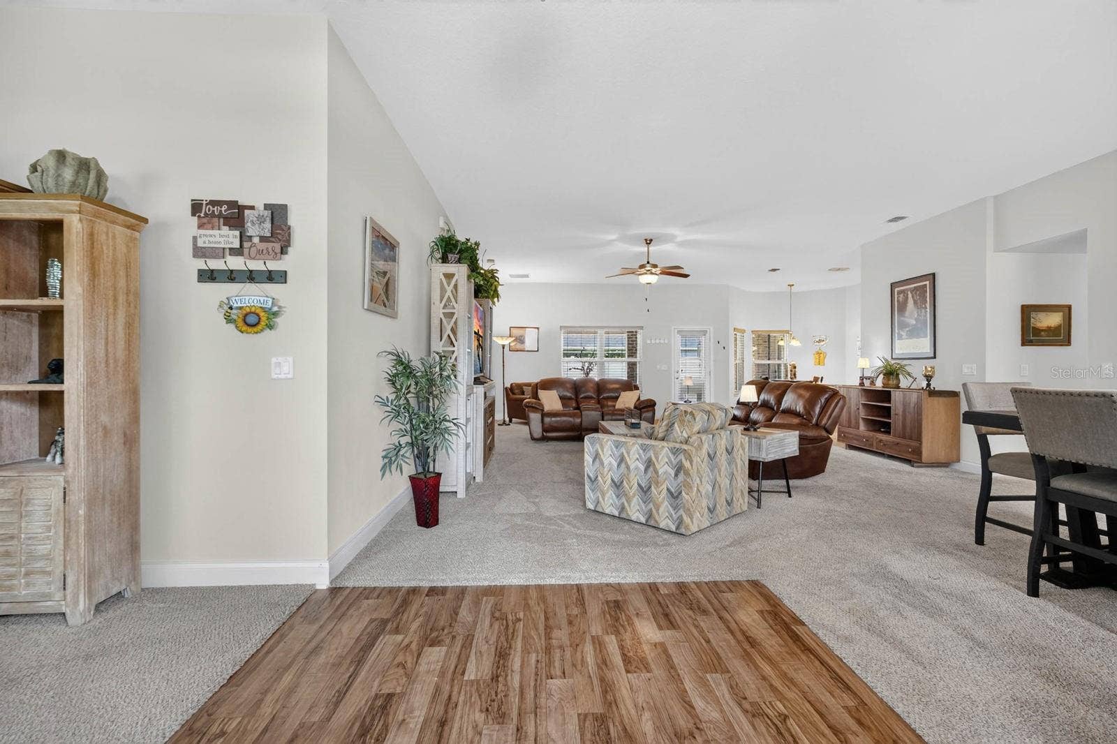 24 LINCOLN LANE, Palm Coast, FL 32137 24 LINCOLN LANE, Palm Coast, FL 32137