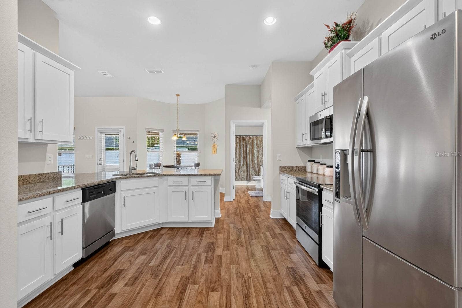 24 LINCOLN LANE, Palm Coast, FL 32137 24 LINCOLN LANE, Palm Coast, FL 32137