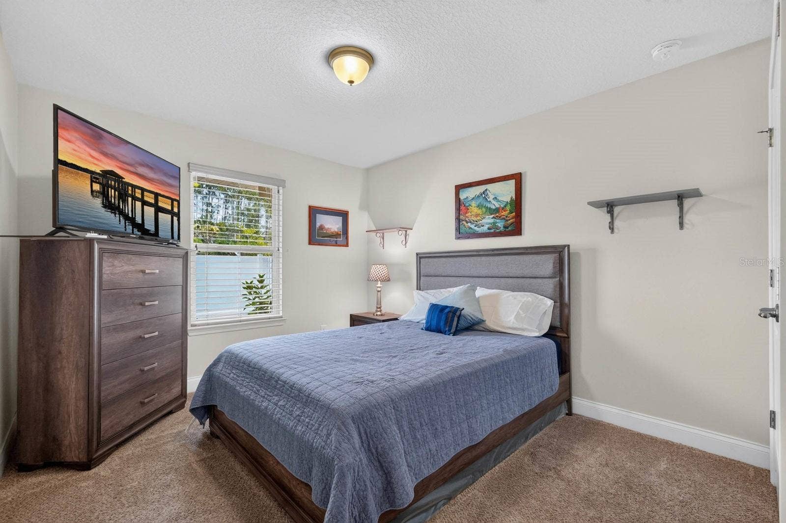 24 LINCOLN LANE, Palm Coast, FL 32137 24 LINCOLN LANE, Palm Coast, FL 32137