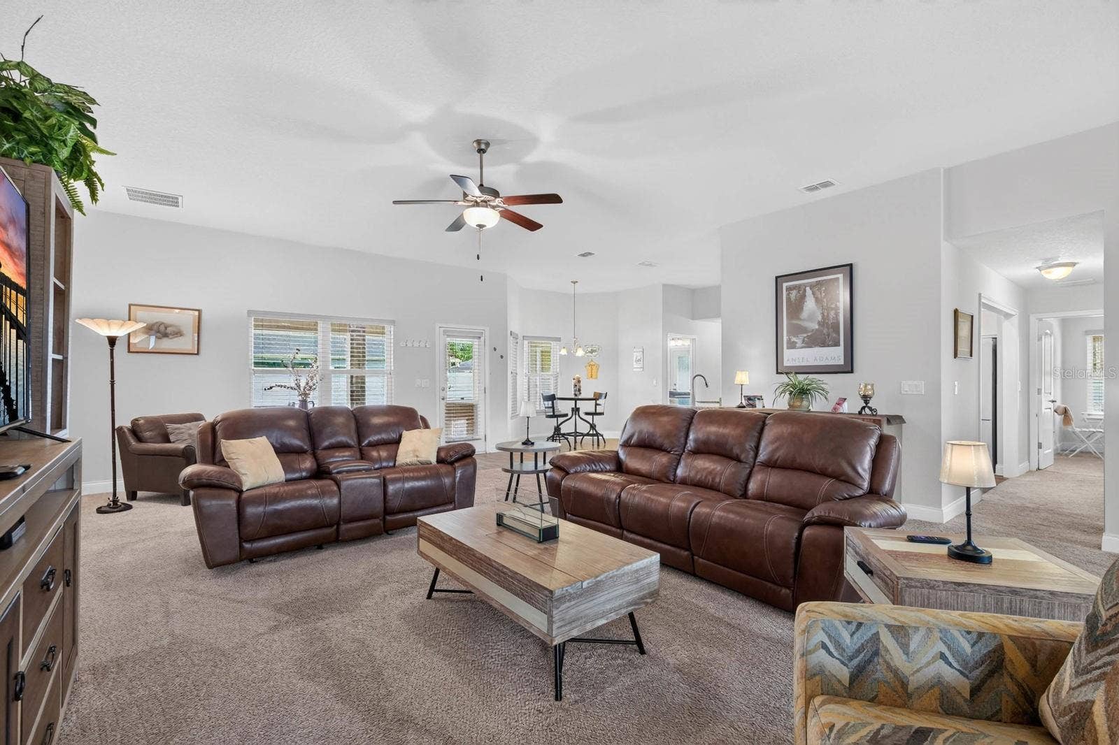 24 LINCOLN LANE, Palm Coast, FL 32137 24 LINCOLN LANE, Palm Coast, FL 32137