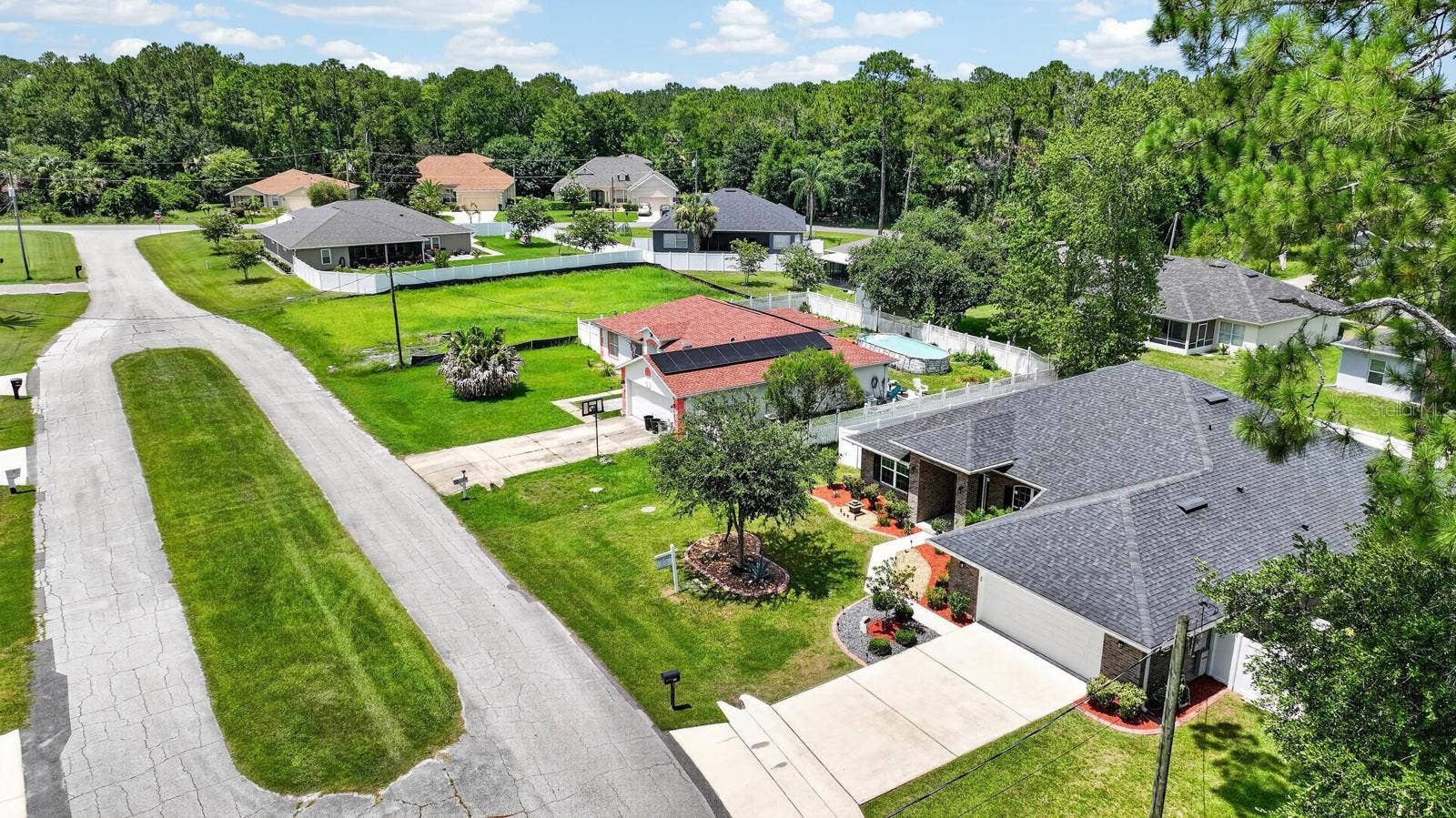 24 LINCOLN LANE, Palm Coast, FL 32137 24 LINCOLN LANE, Palm Coast, FL 32137