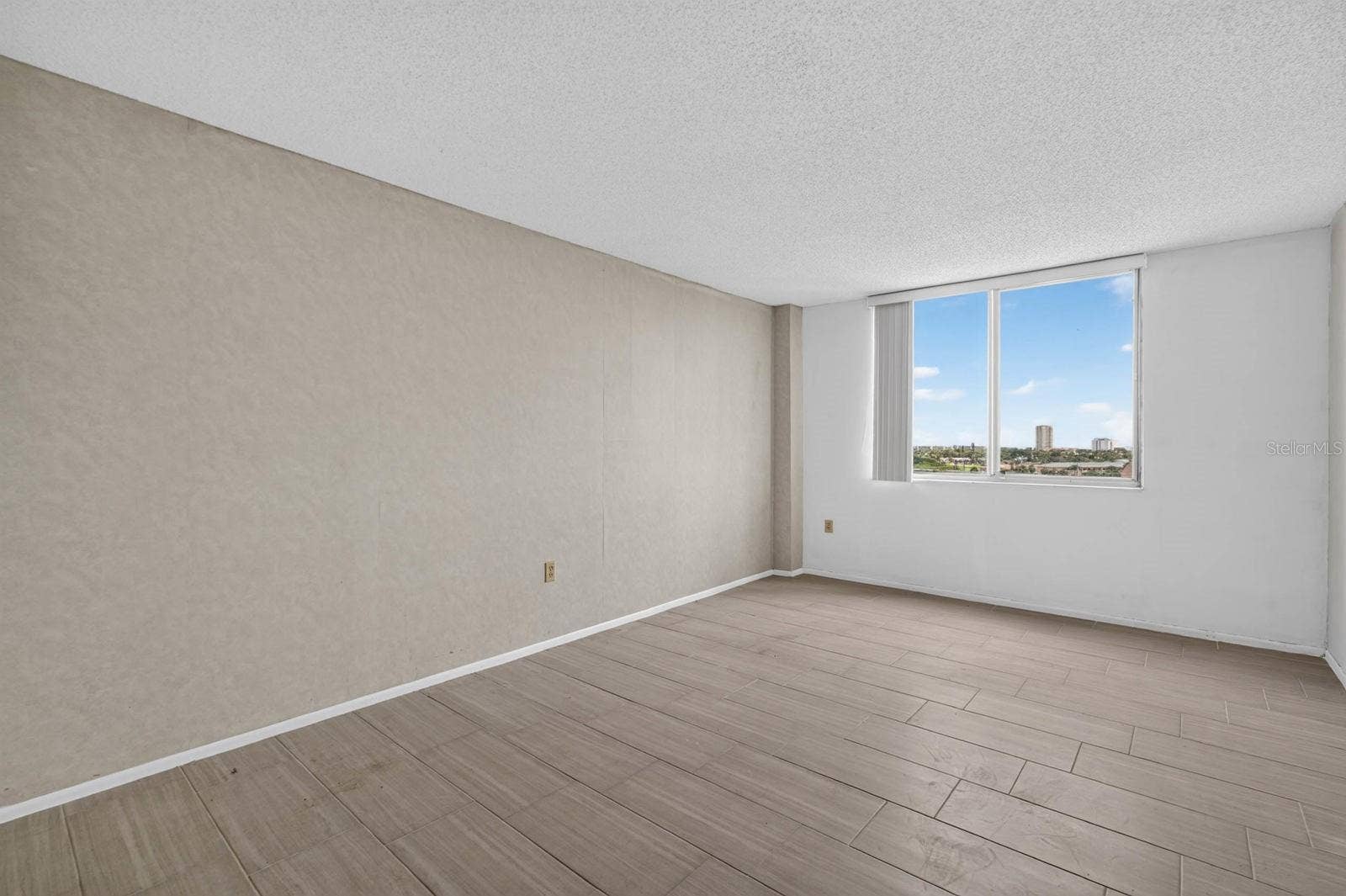 925 N HALIFAX AVENUE, #710, Daytona Beach, FL 32118 925 N HALIFAX AVENUE, #710, Daytona Beach, FL 32118