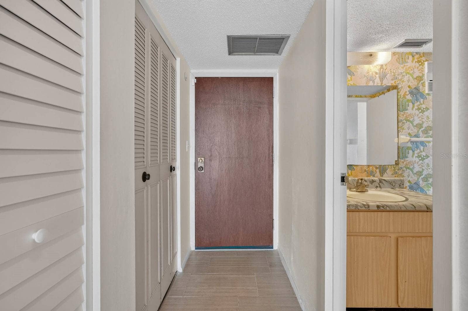 925 N HALIFAX AVENUE, #710, Daytona Beach, FL 32118 925 N HALIFAX AVENUE, #710, Daytona Beach, FL 32118