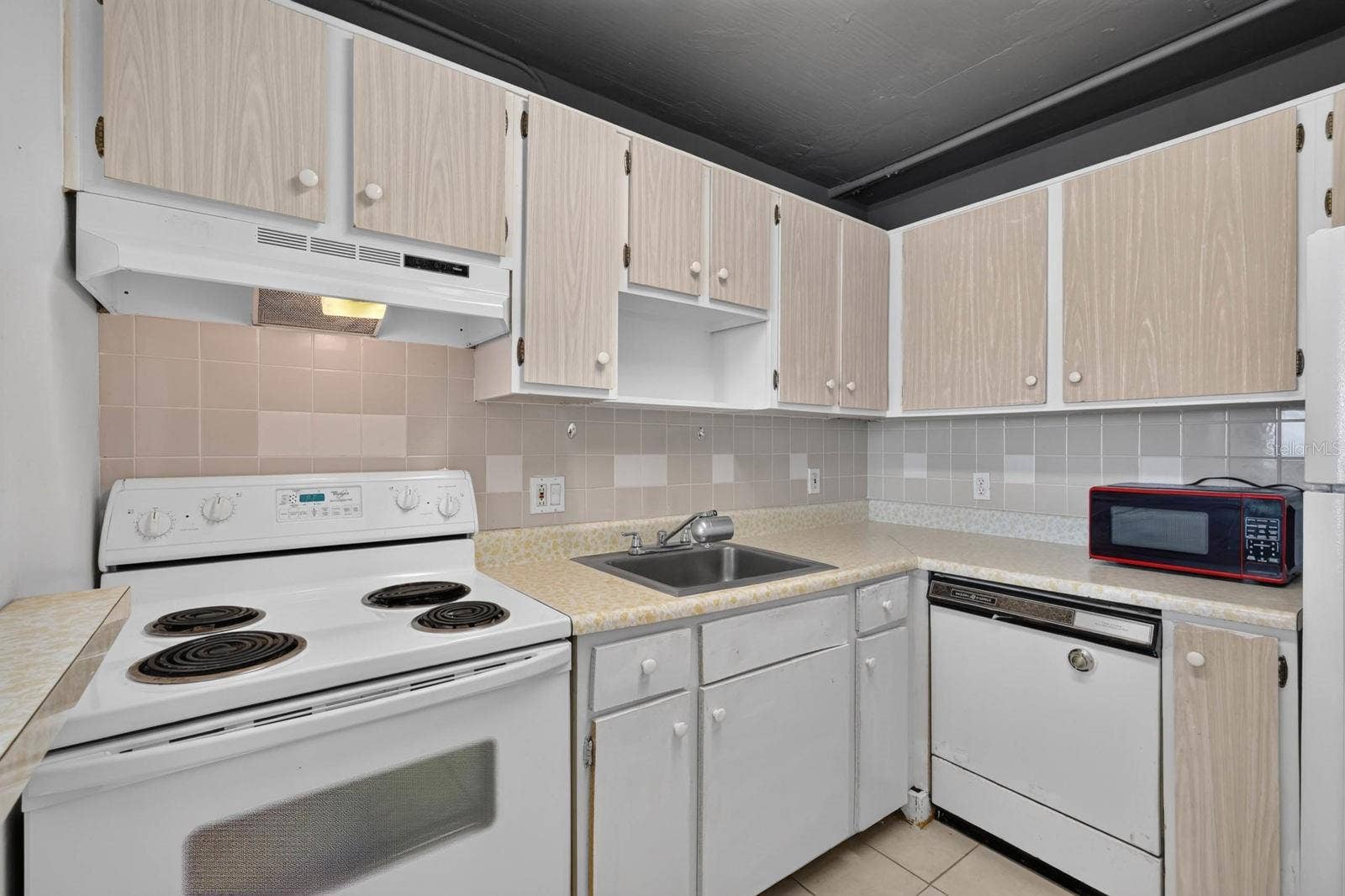 925 N HALIFAX AVENUE, #710, Daytona Beach, FL 32118 925 N HALIFAX AVENUE, #710, Daytona Beach, FL 32118