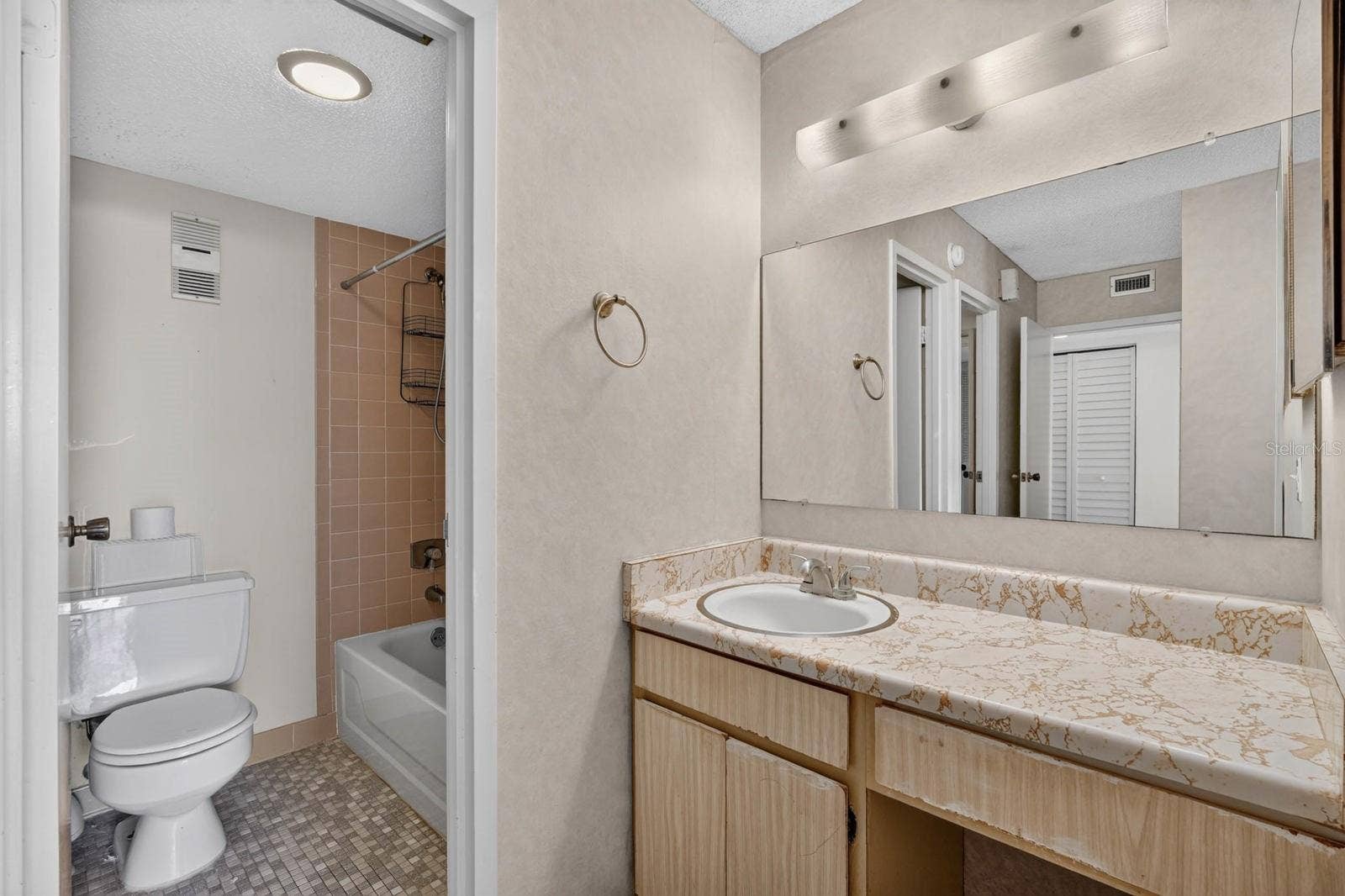 925 N HALIFAX AVENUE, #710, Daytona Beach, FL 32118 925 N HALIFAX AVENUE, #710, Daytona Beach, FL 32118